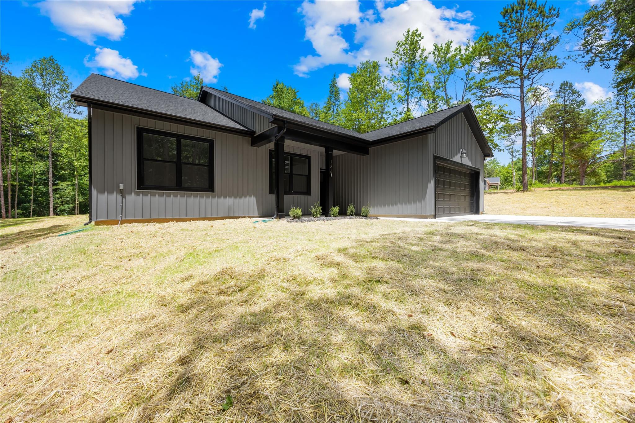 136 Coolbrook Road
