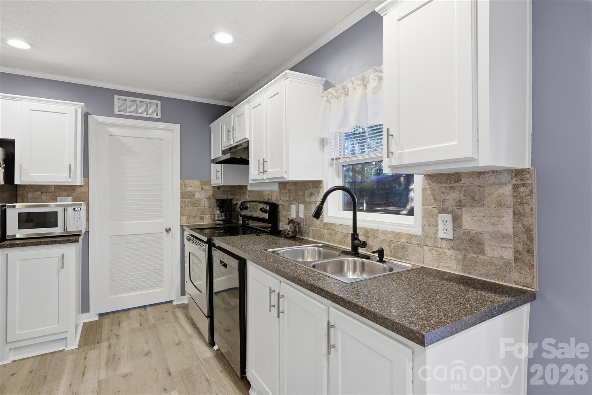 975 Jay Burke Road