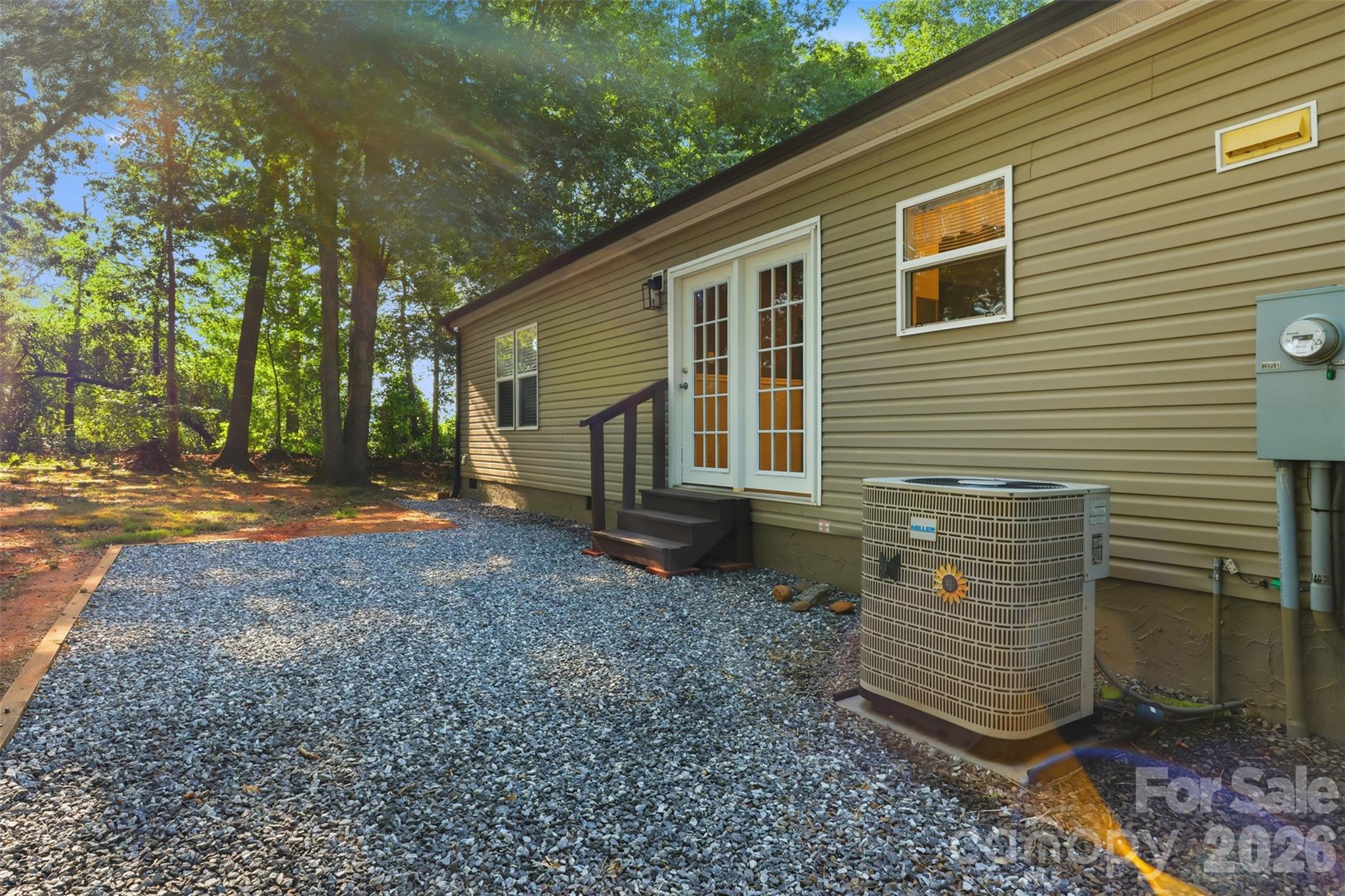 975 Jay Burke Road