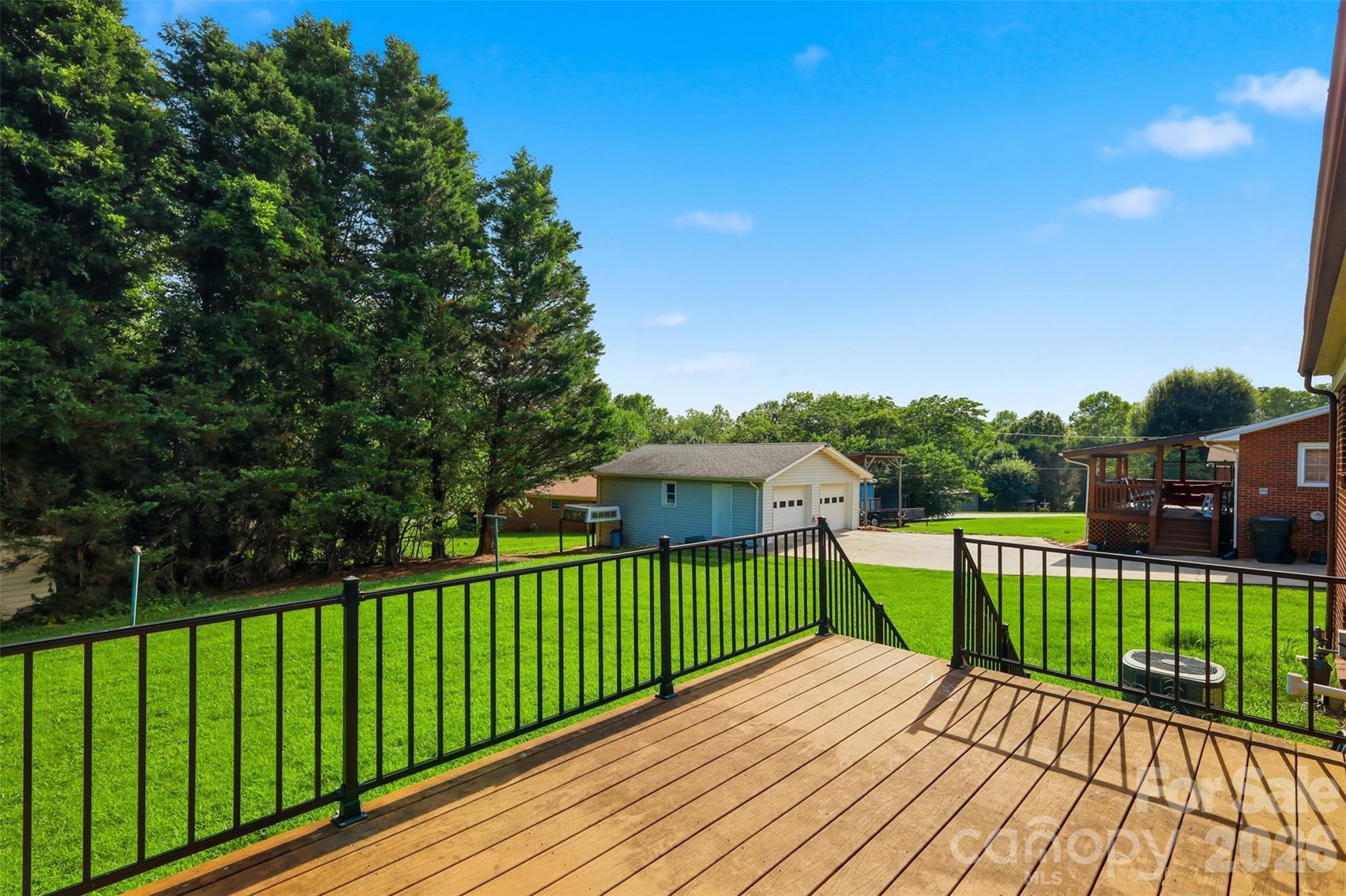 2262 9th Avenue Drive NE