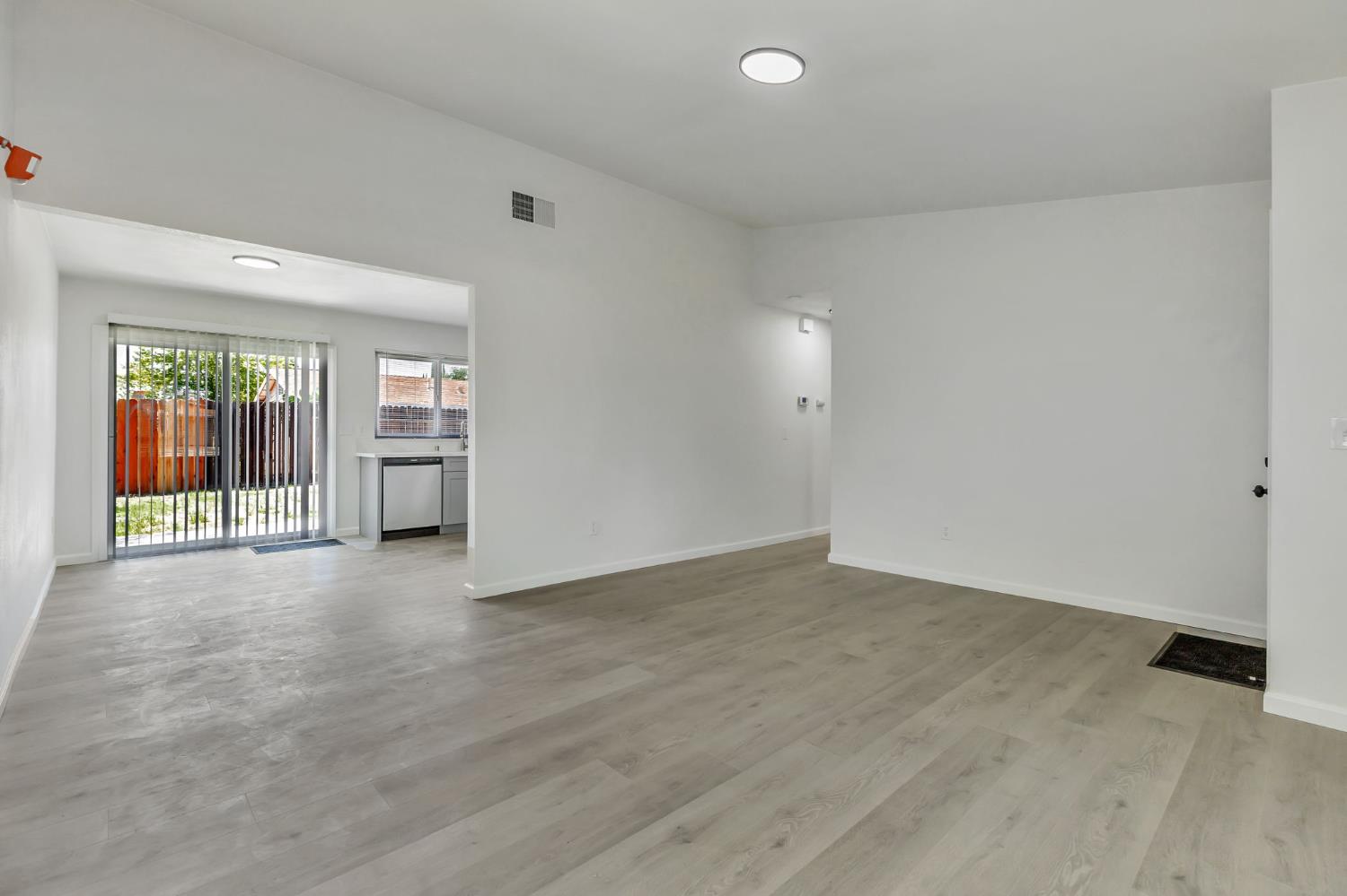 7804 Deer Creek Drive