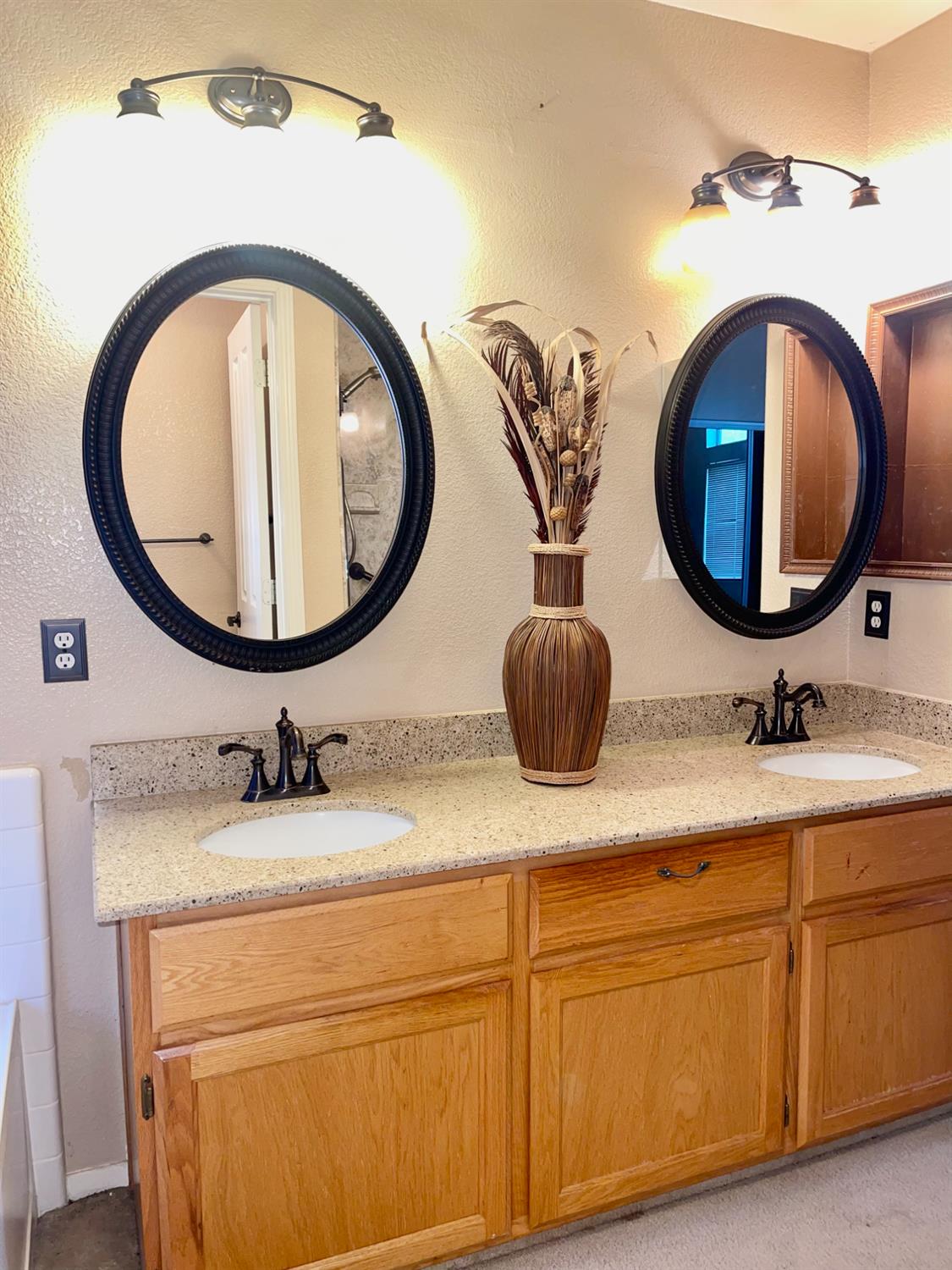 2807 Turnbuckle Circle