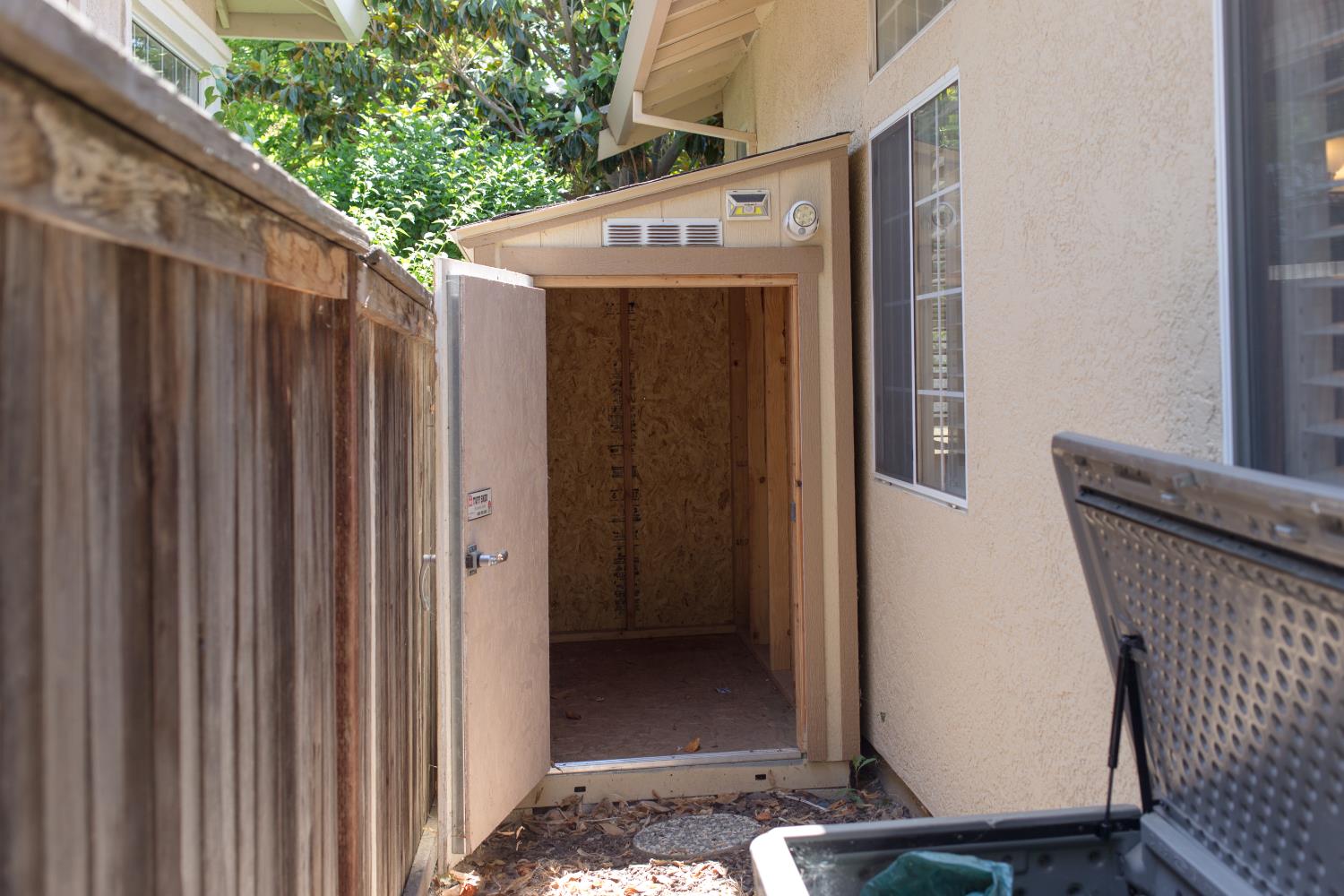 2807 Turnbuckle Circle
