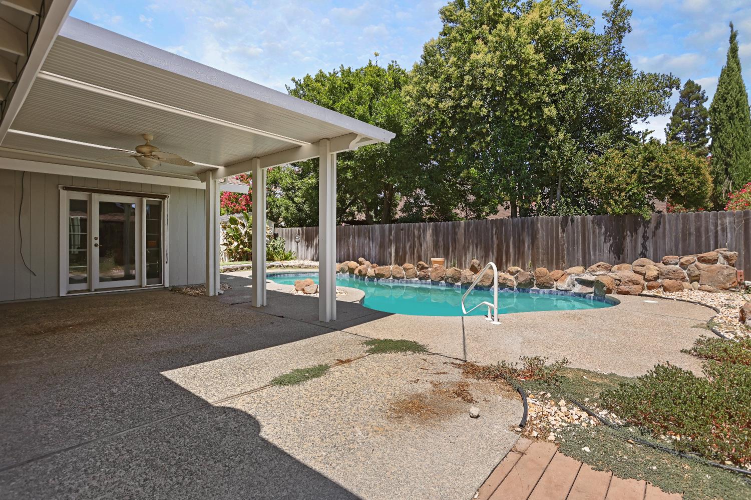 9113 Buckskin Court