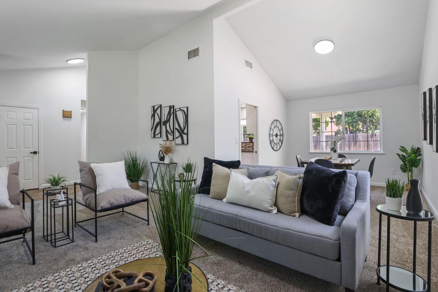 9113 Buckskin Court