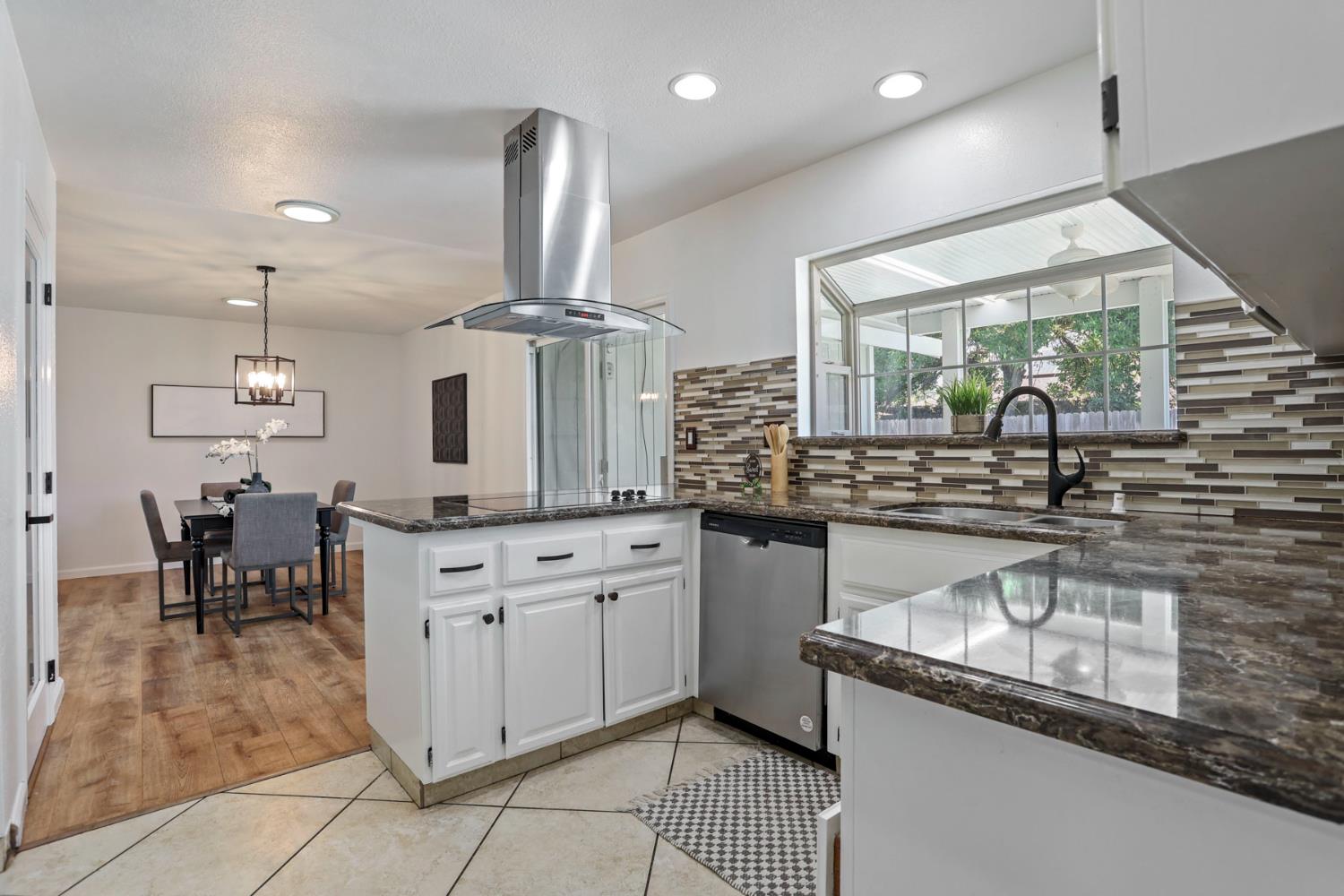 9113 Buckskin Court