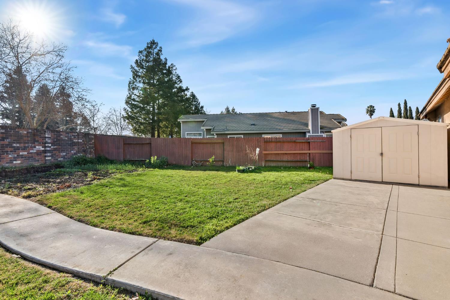 9184 Laguna Center Circle