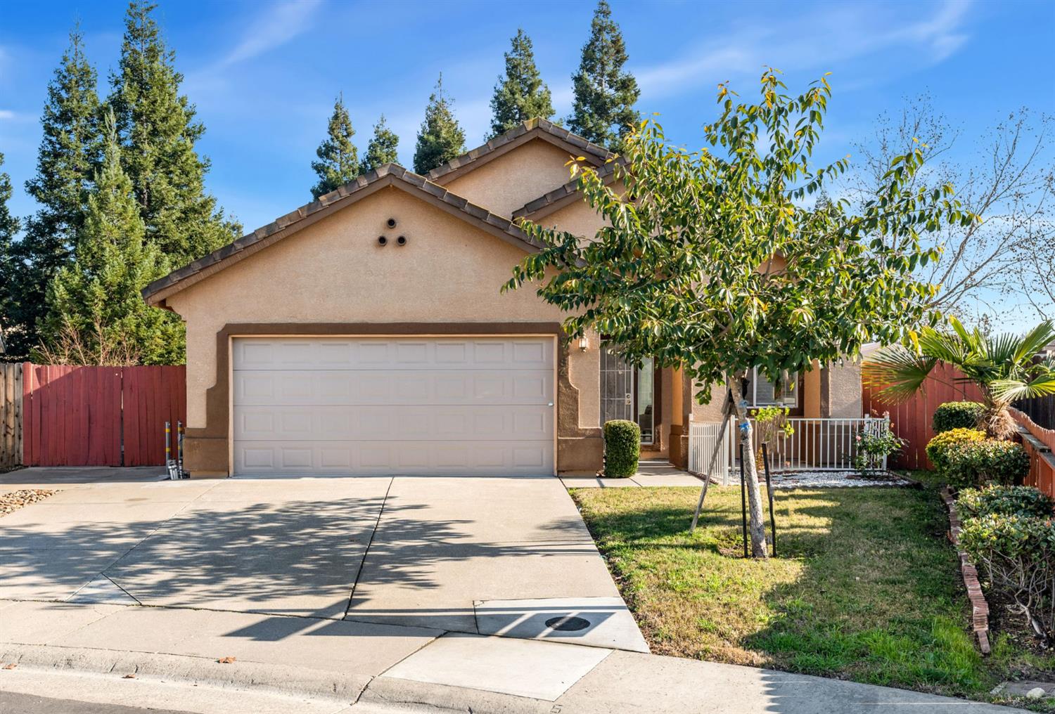 9184 Laguna Center Circle