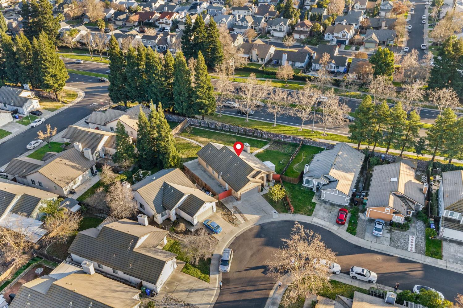 9184 Laguna Center Circle