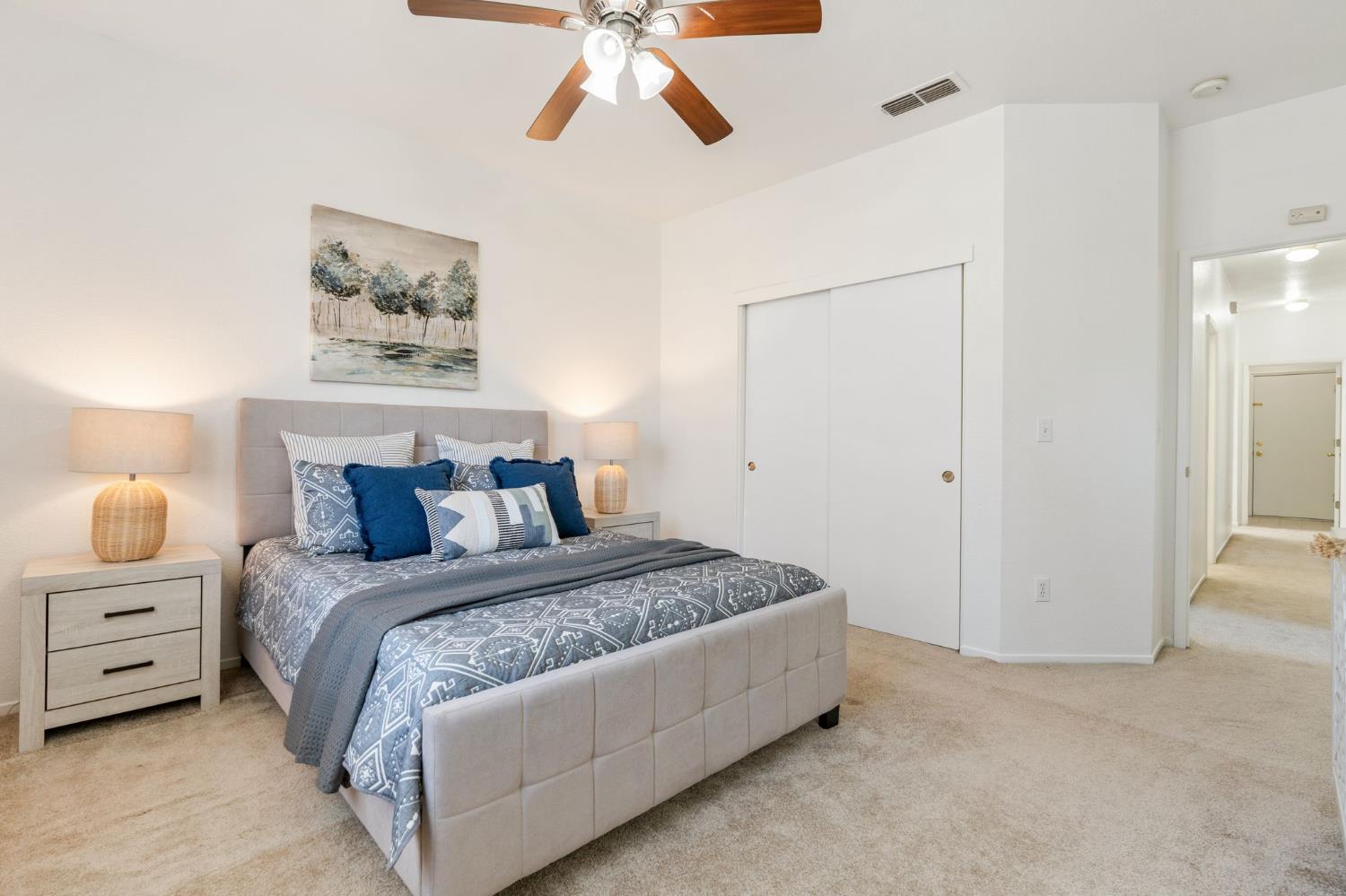 9184 Laguna Center Circle