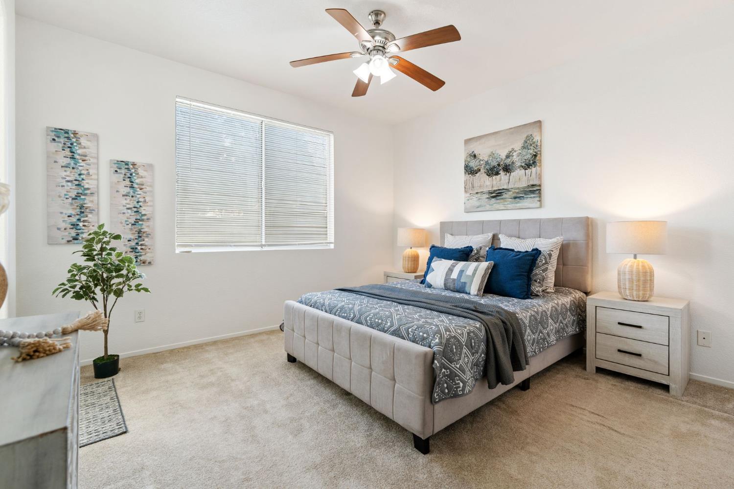 9184 Laguna Center Circle
