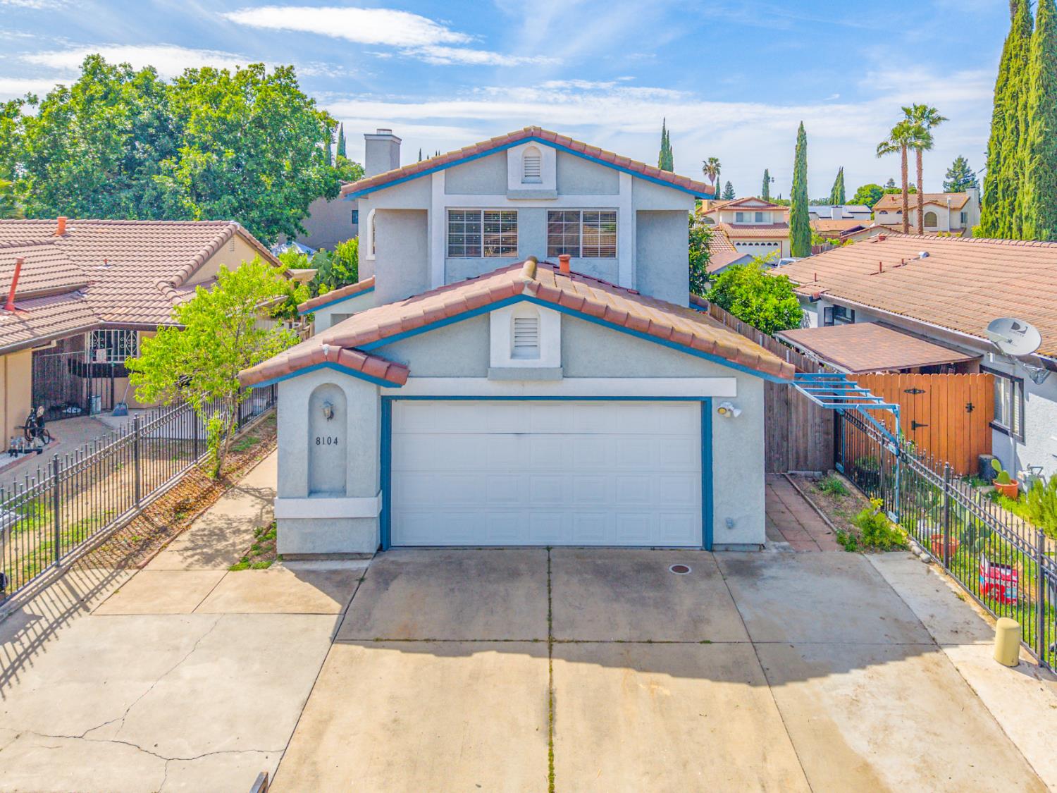 8104 Port Royale Way