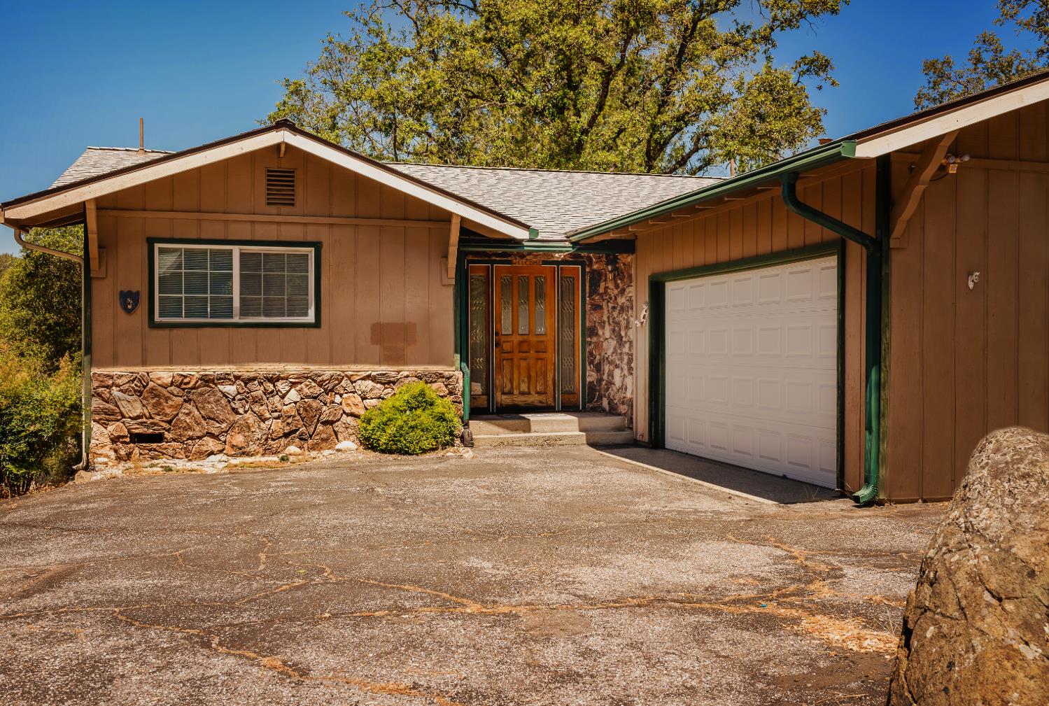 23290 E Shadow Drive