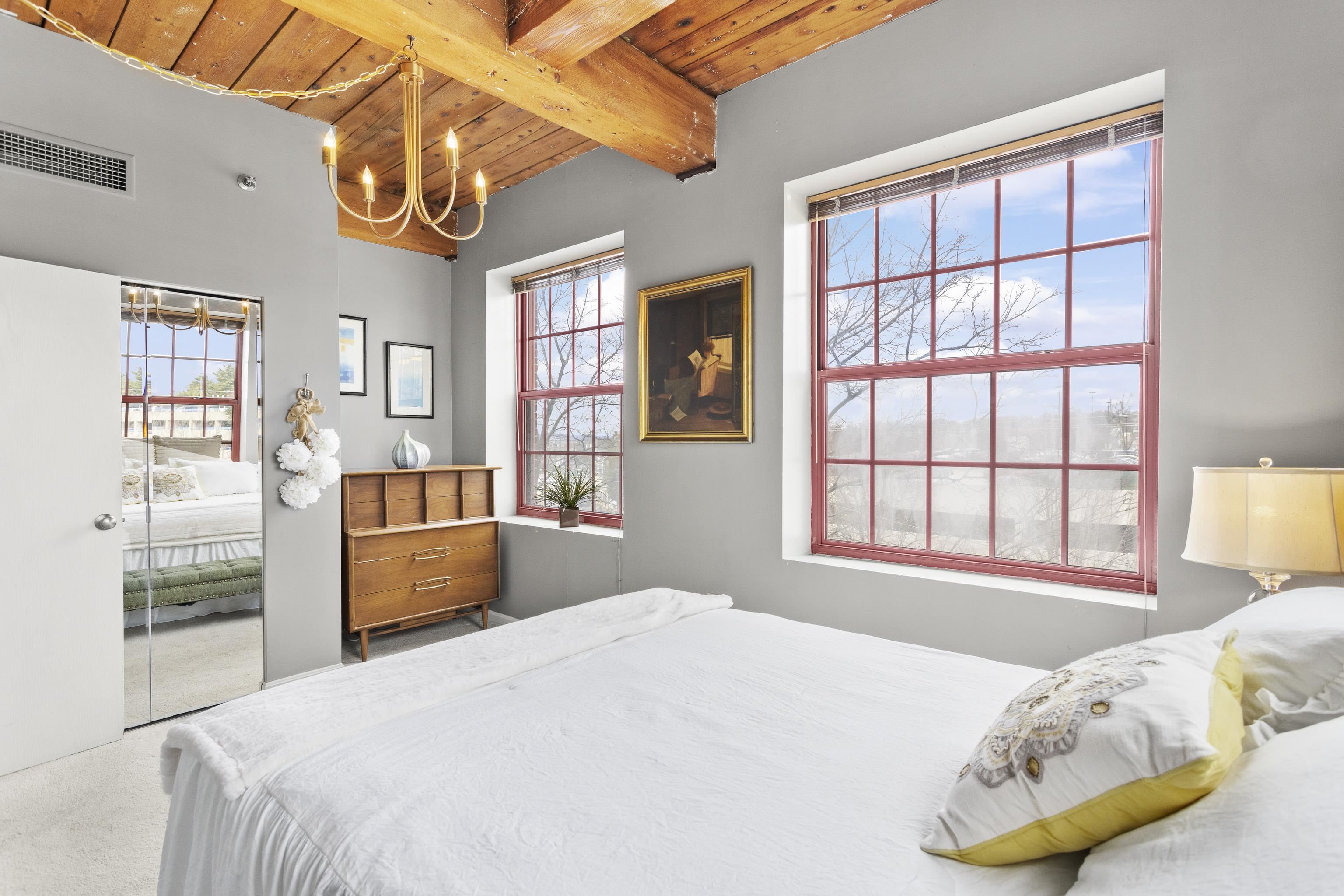 235 Cypress Street Unit: #3T