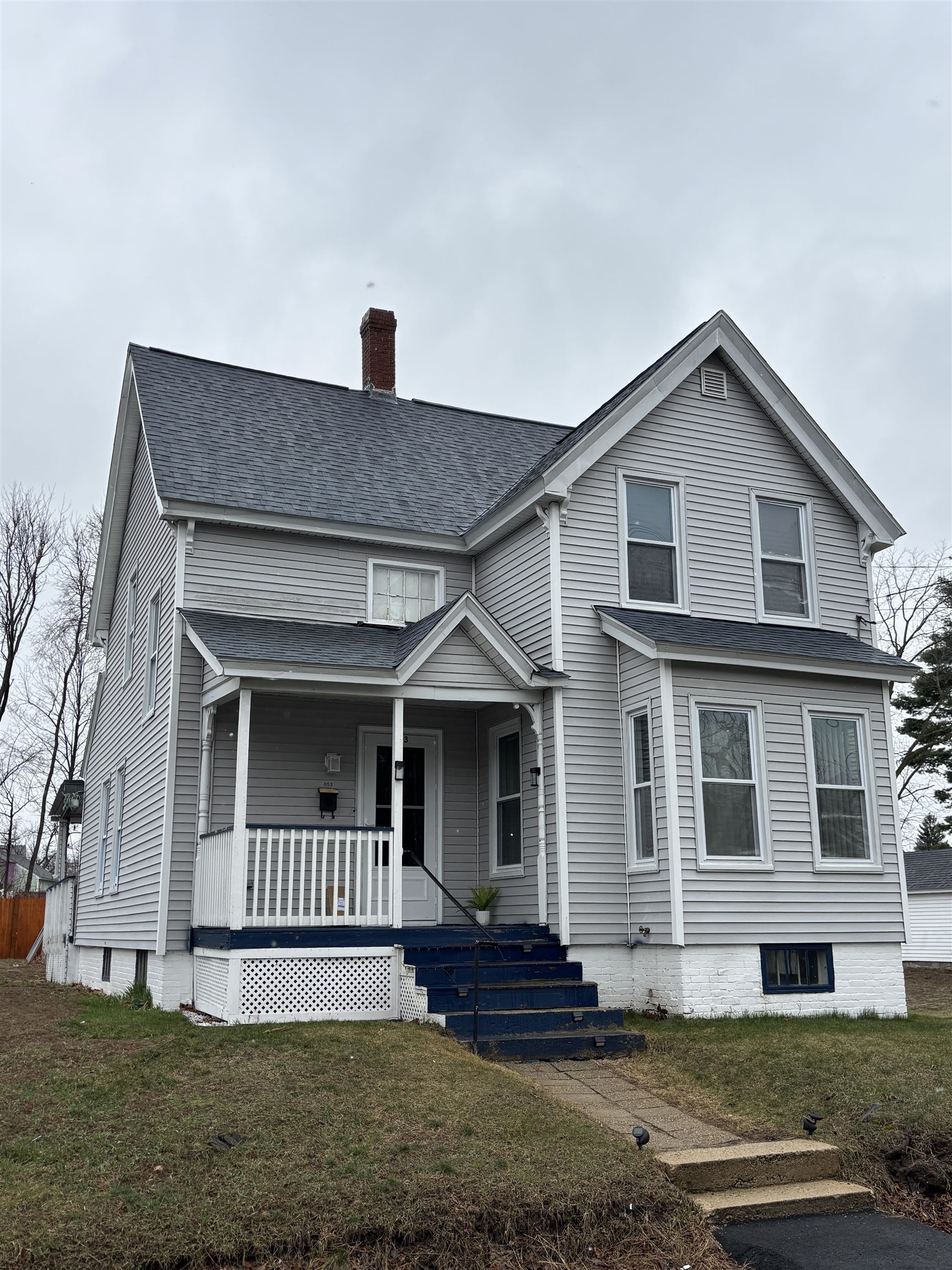 853 Hayward Street