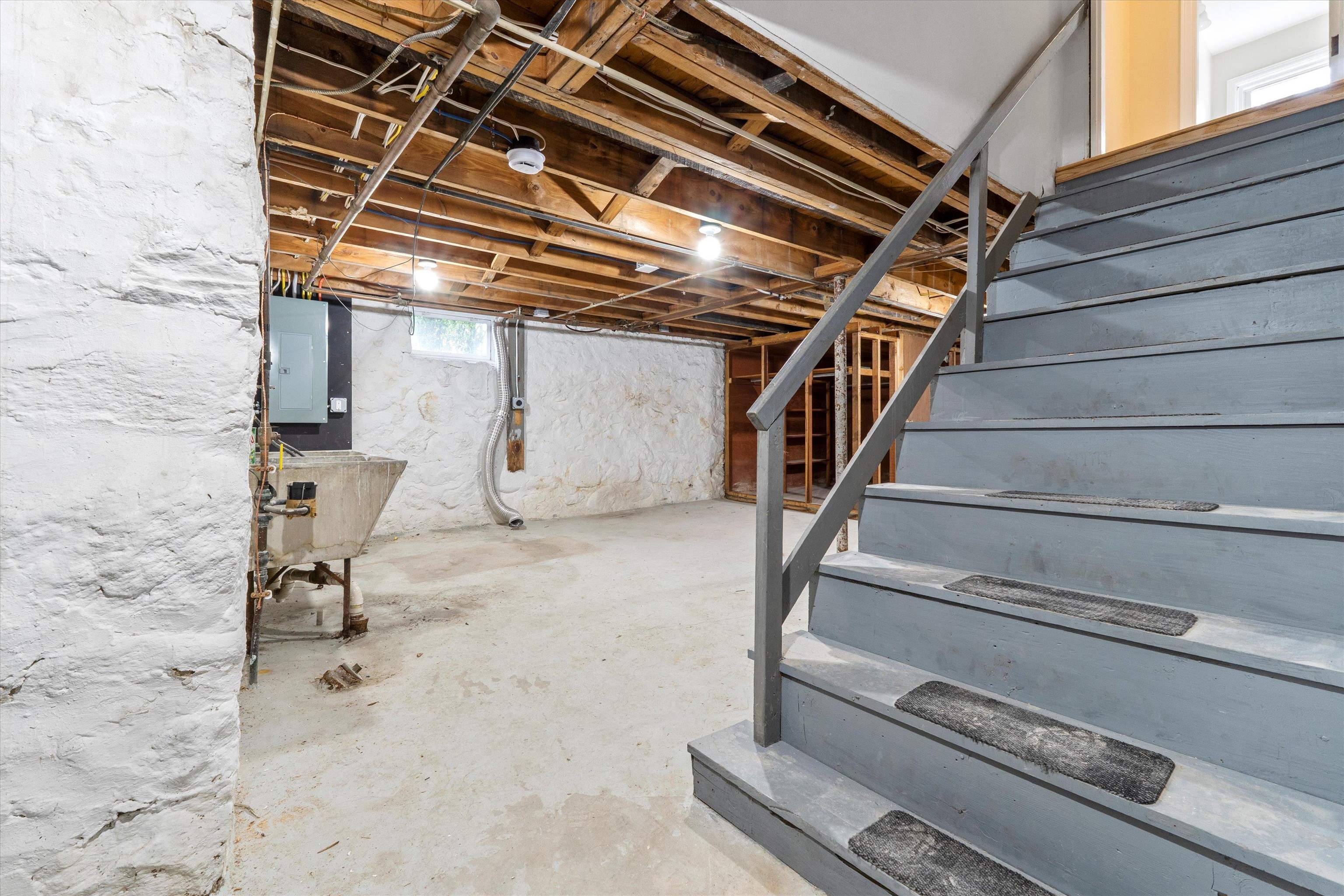 846 Howe Street