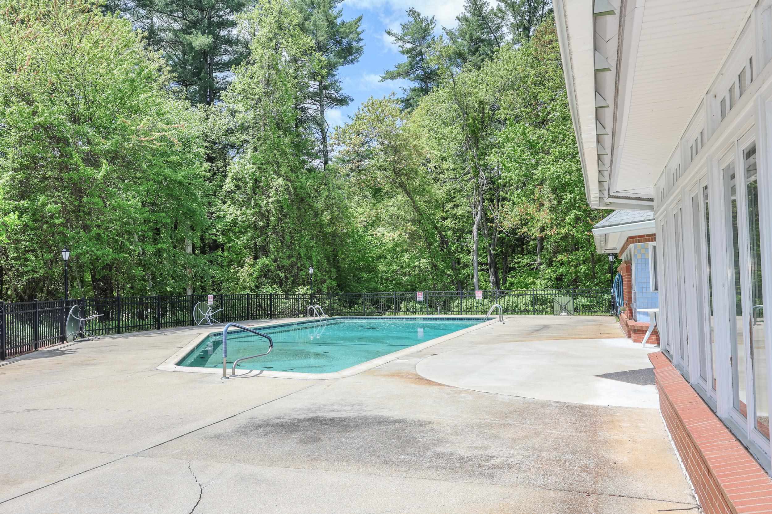 11 Timberwood Drive Unit: 201