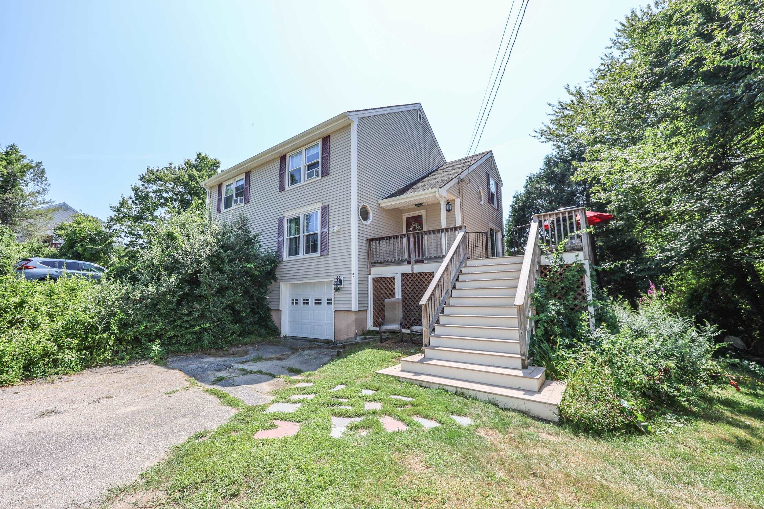 5 Richardson Drive Unit: R