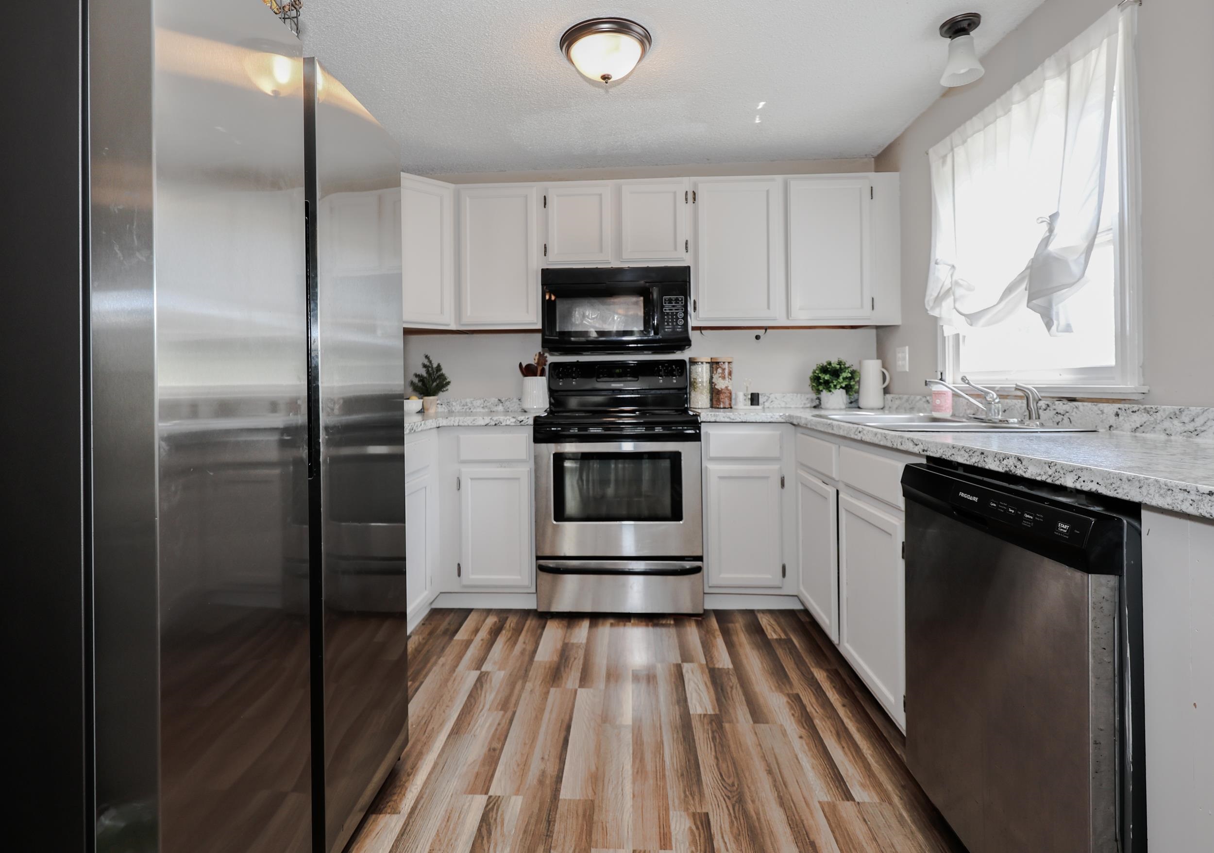 5 Richardson Drive Unit: R