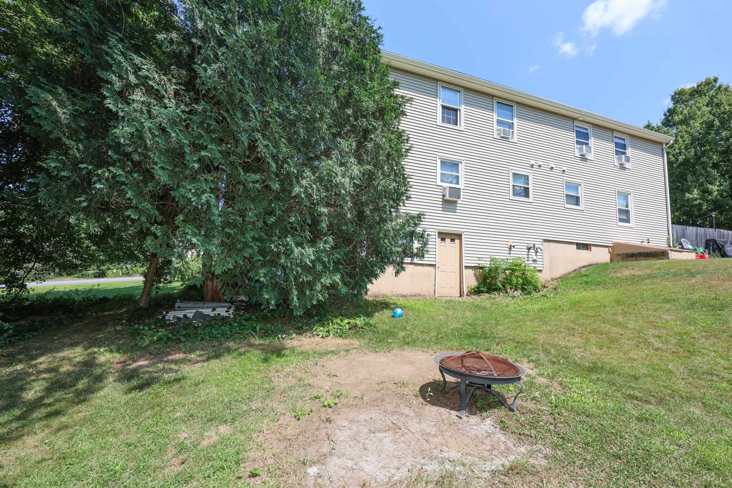 5 Richardson Drive Unit: R