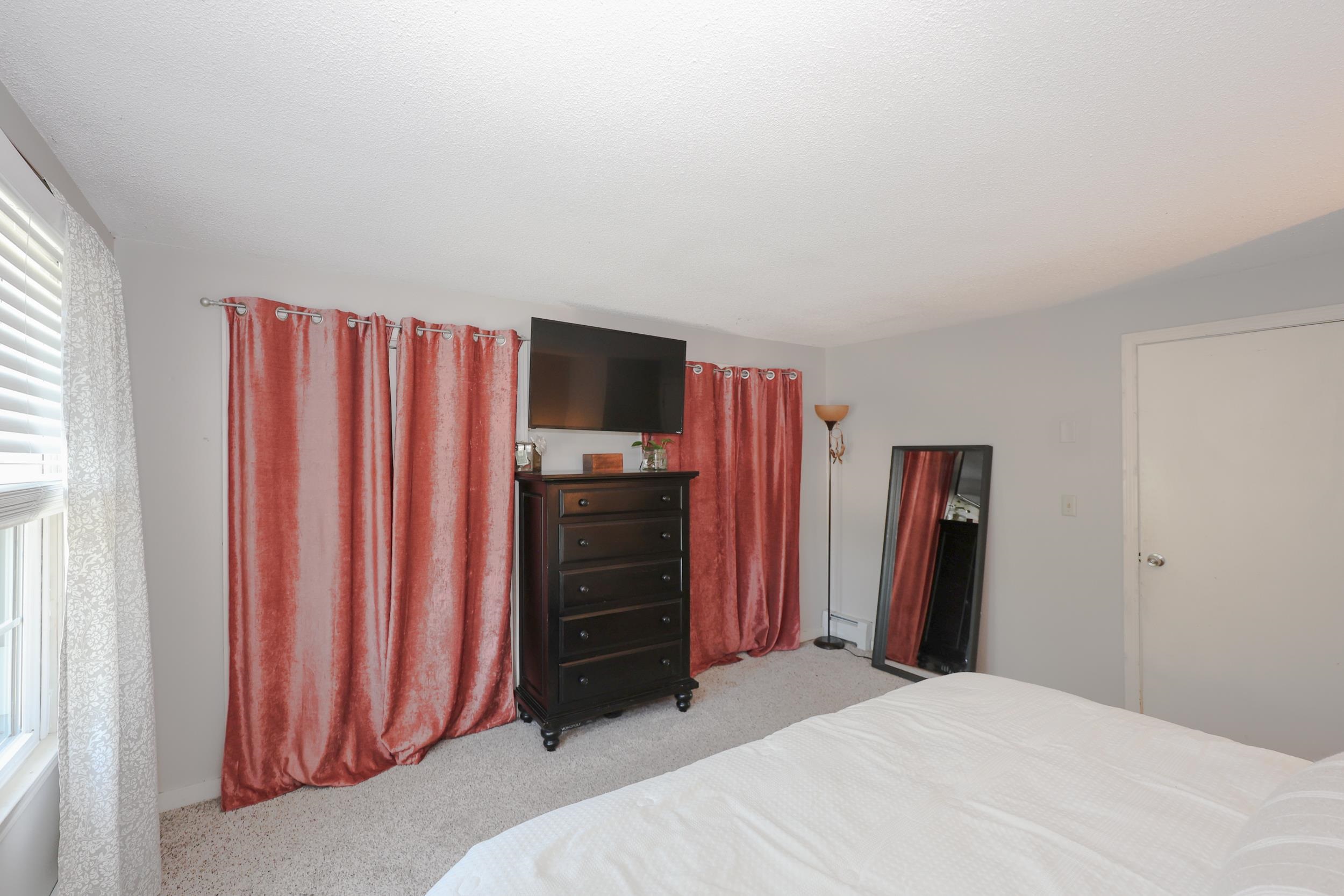 5 Richardson Drive Unit: R