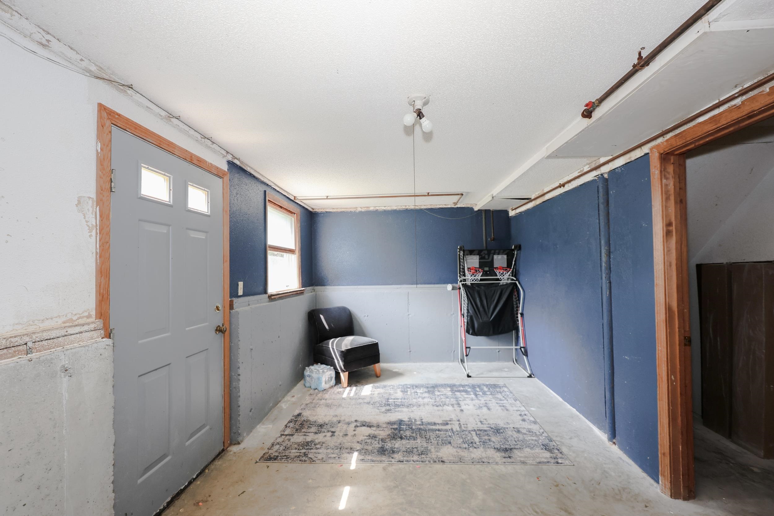 5 Richardson Drive Unit: R