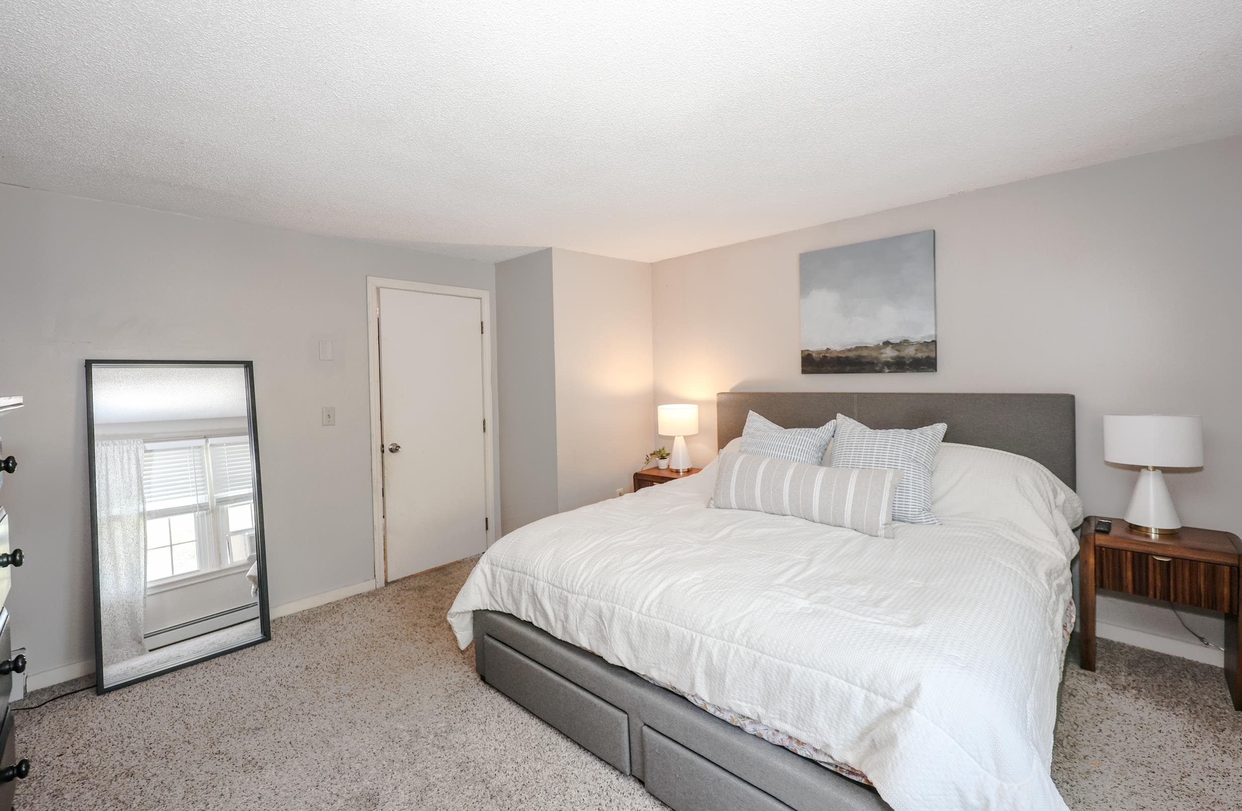 5 Richardson Drive Unit: R