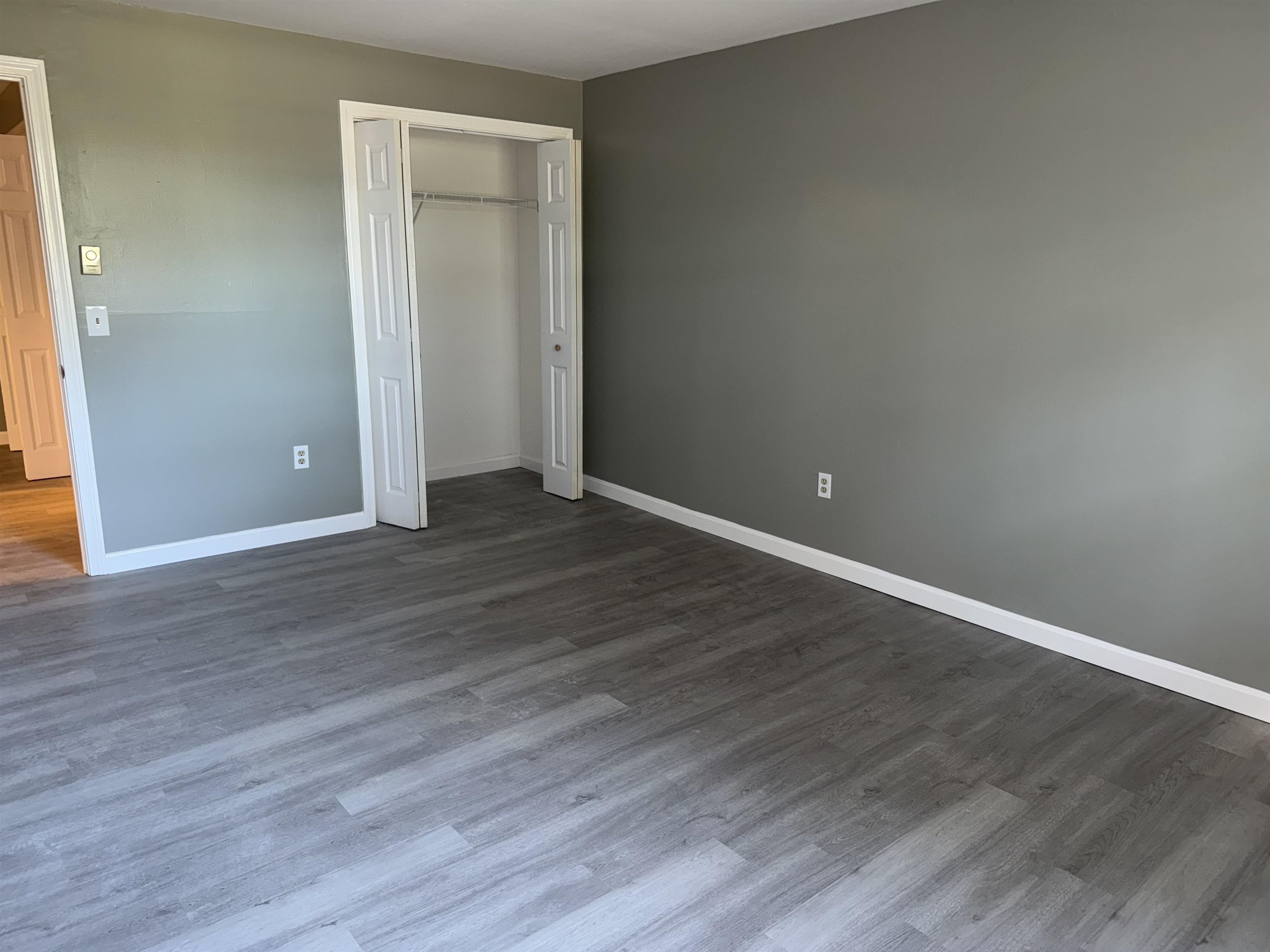 12 East Side Drive Unit: 4-13