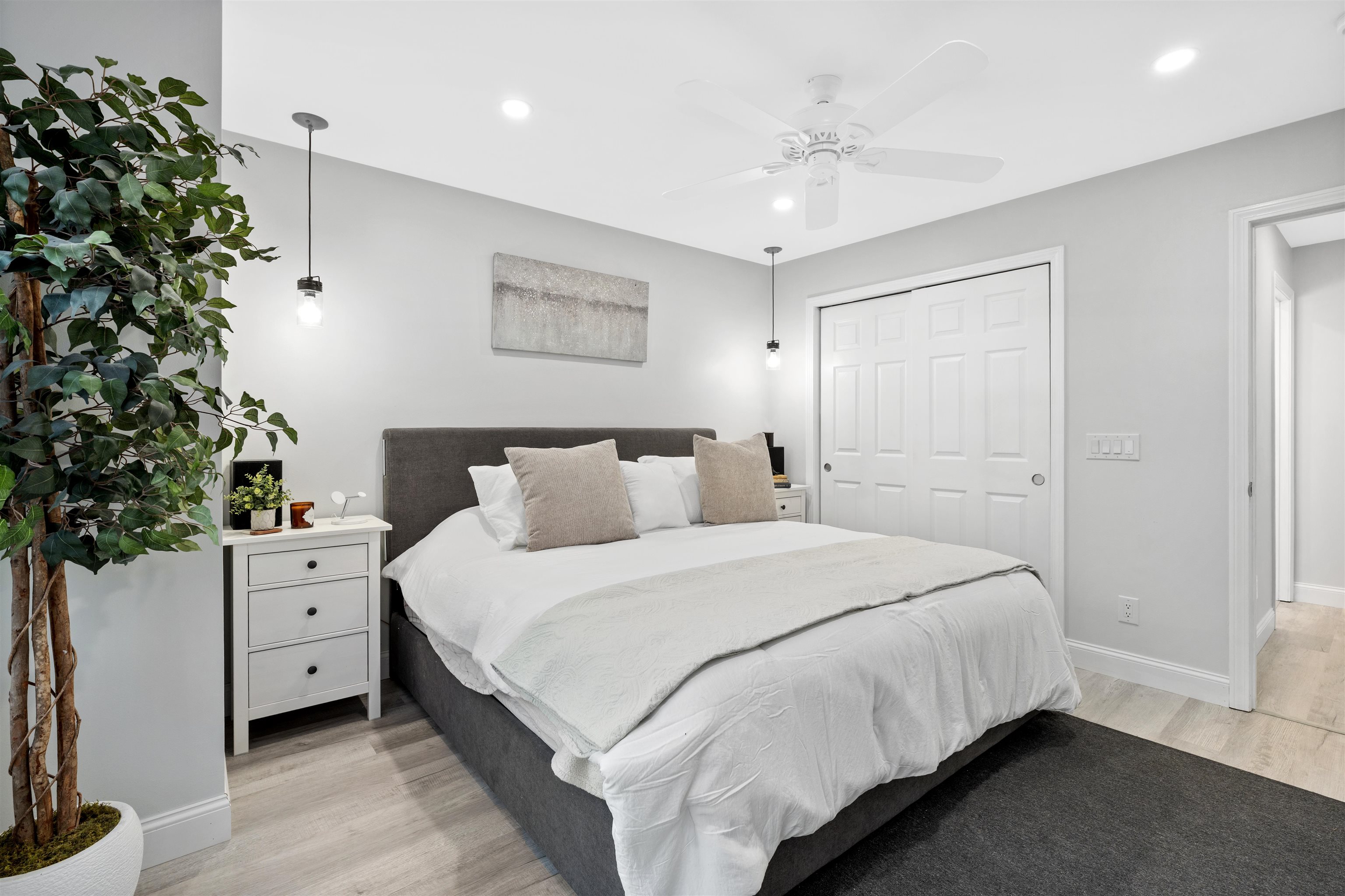 1029 S Mammoth Road Unit: 28