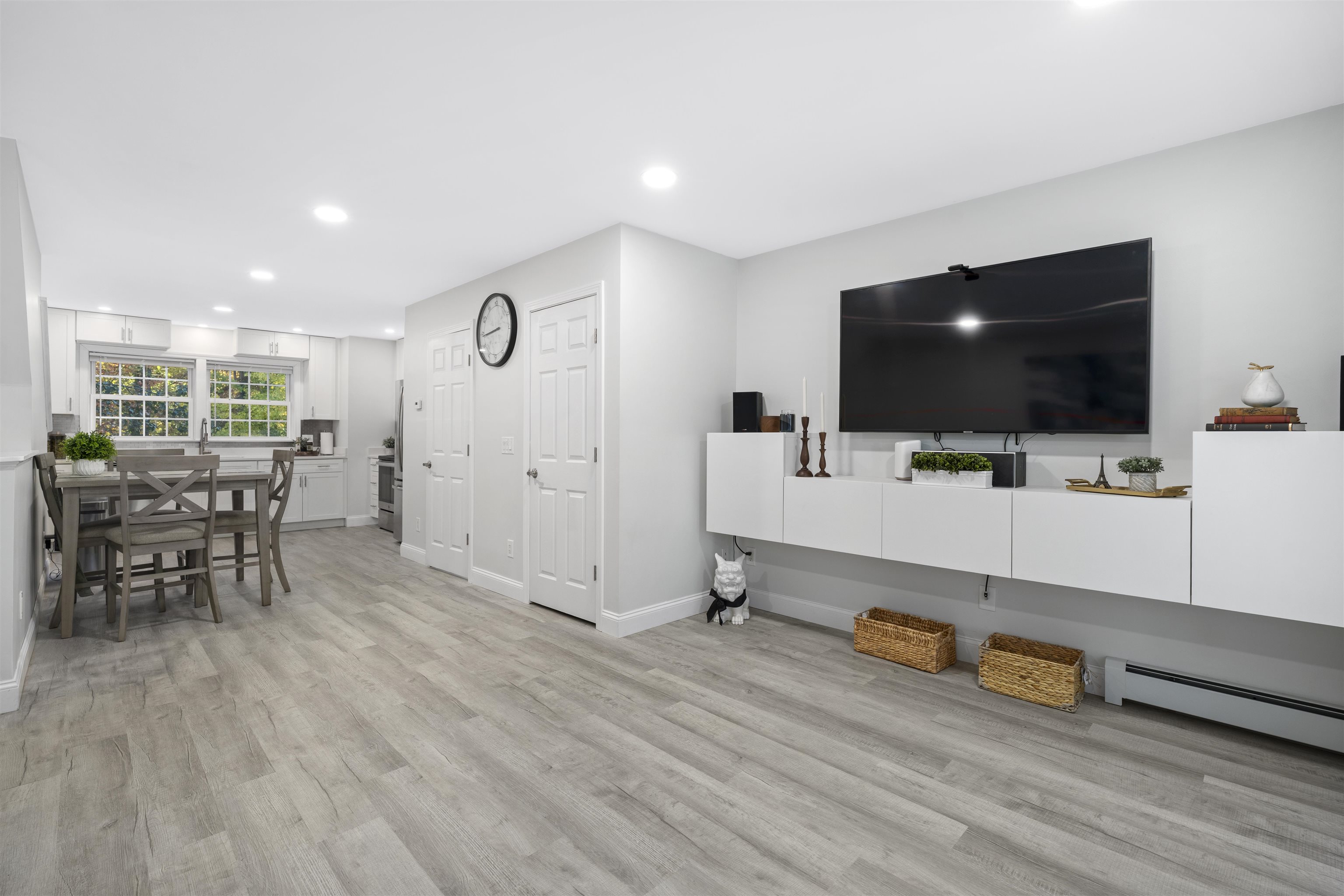 1029 S Mammoth Road Unit: 28