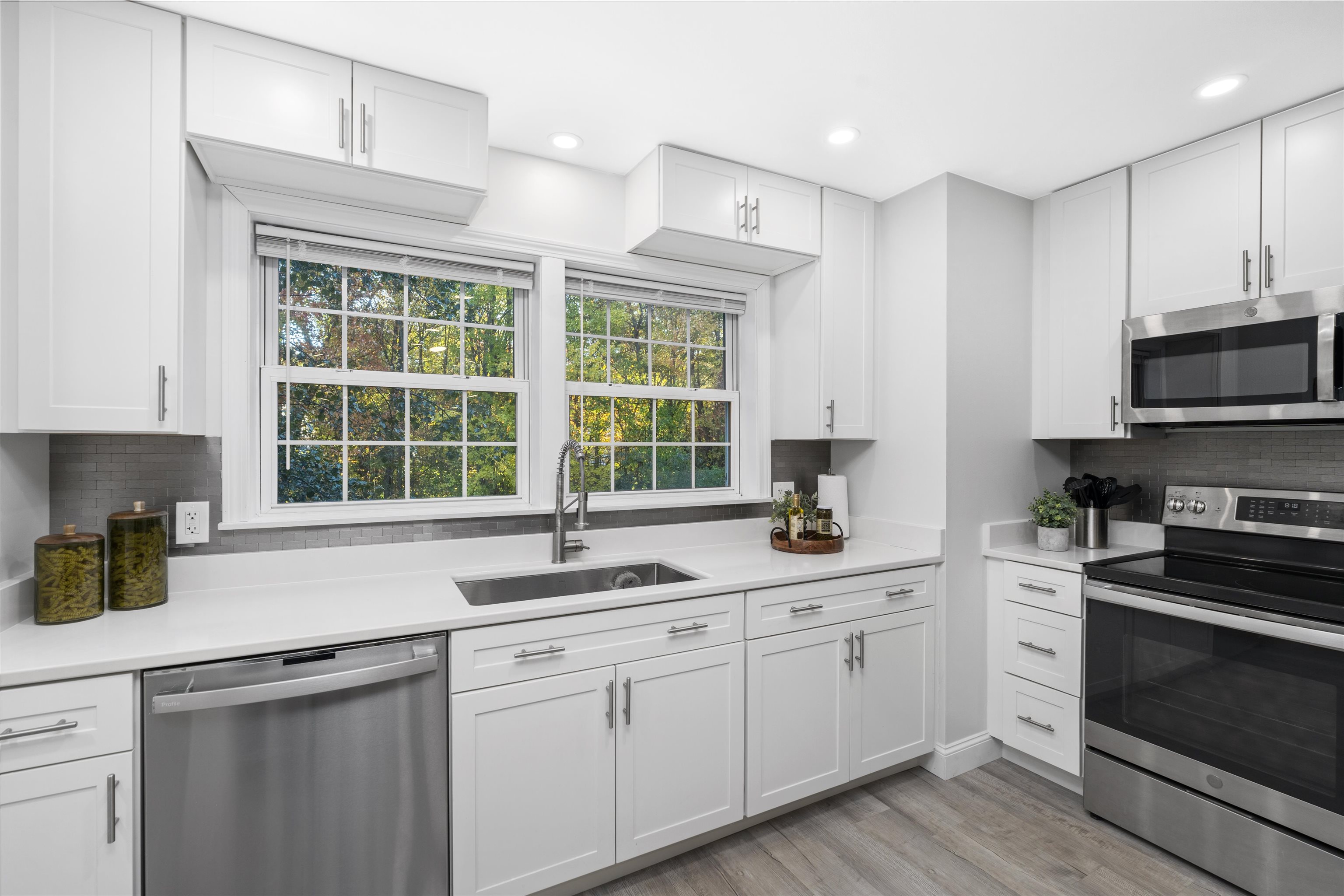 1029 S Mammoth Road Unit: 28
