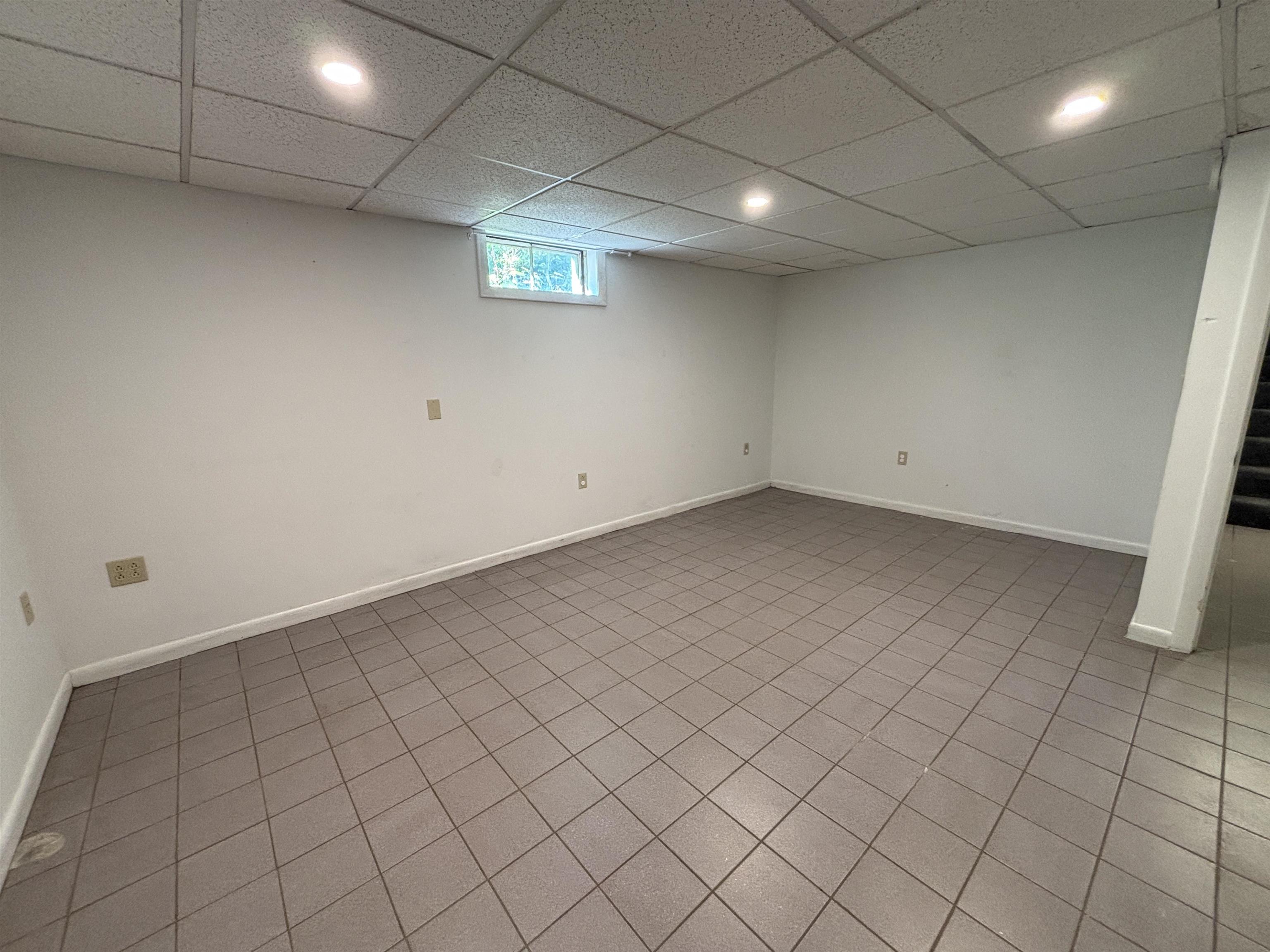 2 Lincoln Drive