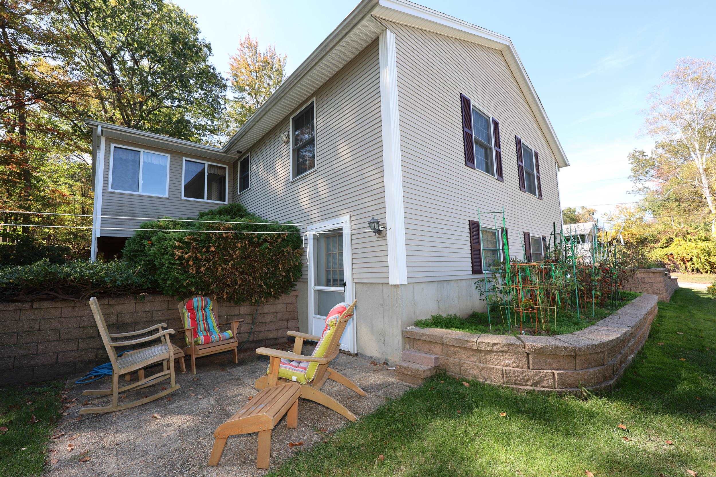 35 Foch Street