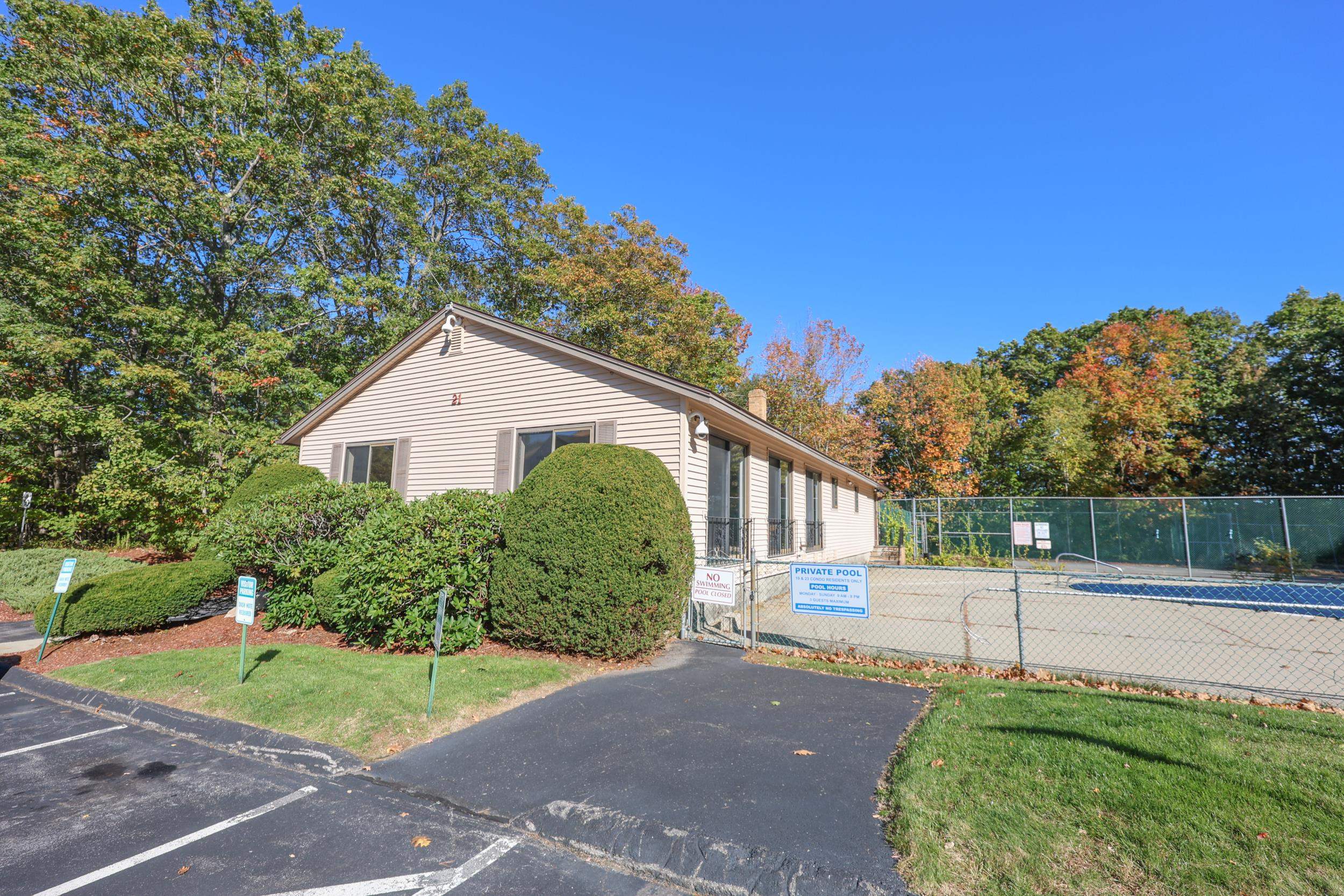 19 Country Club Drive Unit: 38