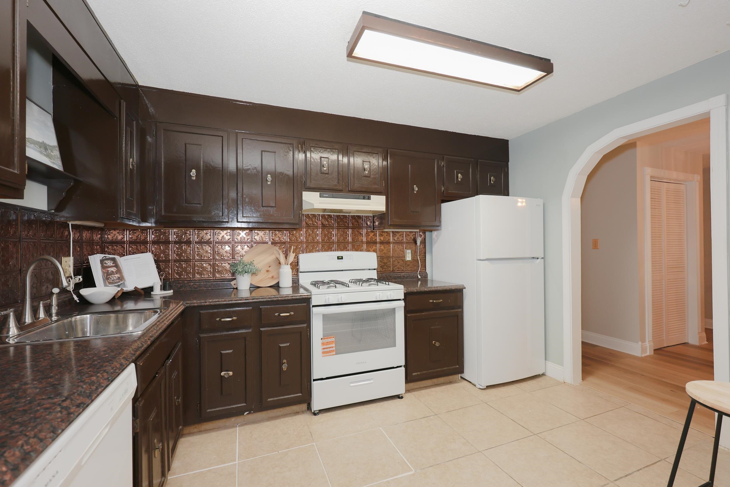 19 Country Club Drive Unit: 38