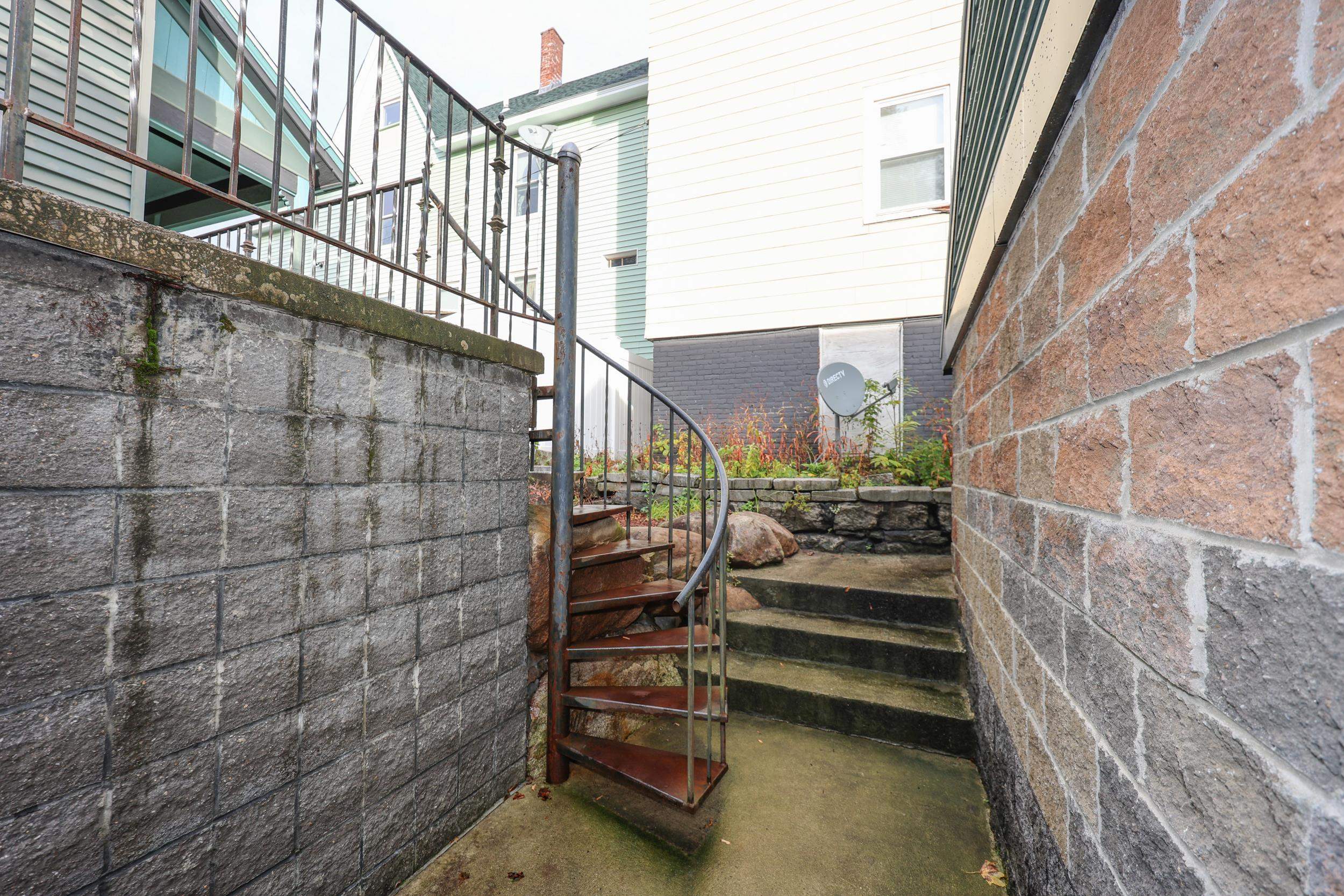 331 E High Street