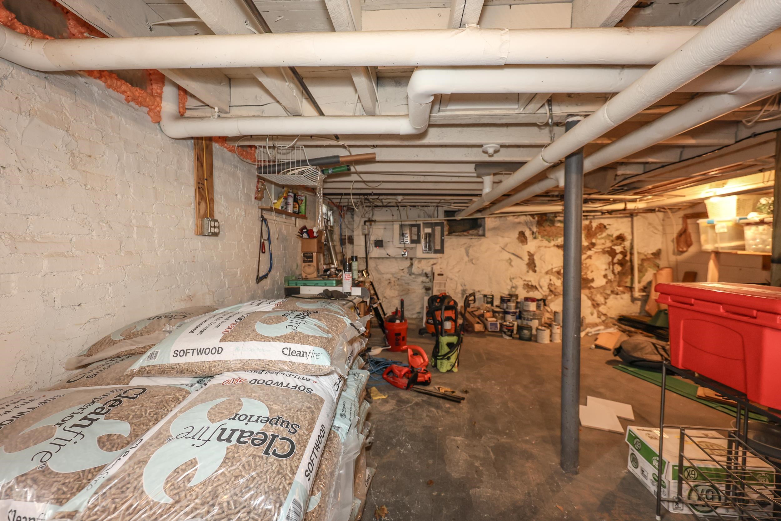 331 E High Street