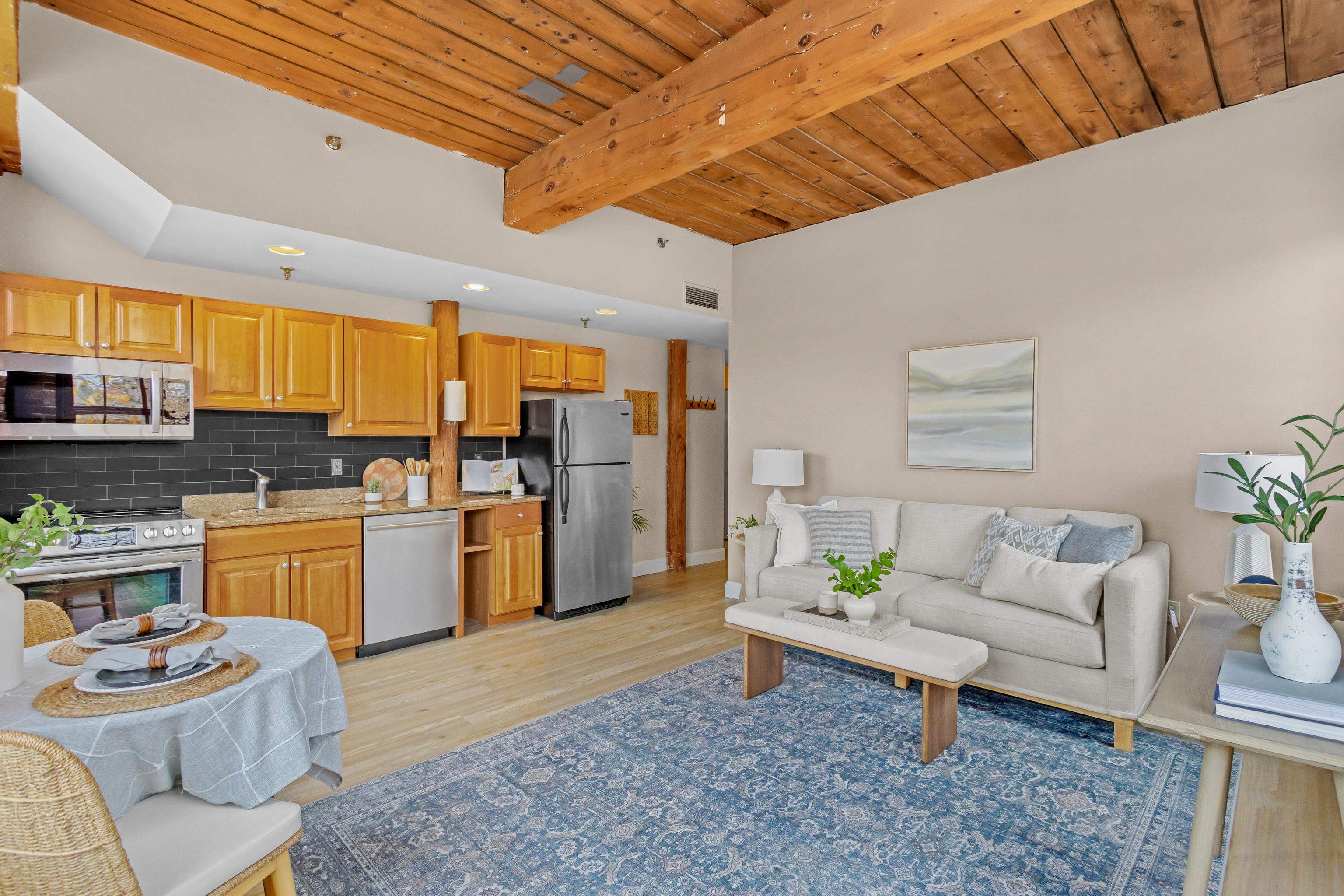 335 Cypress Street Unit: 3B