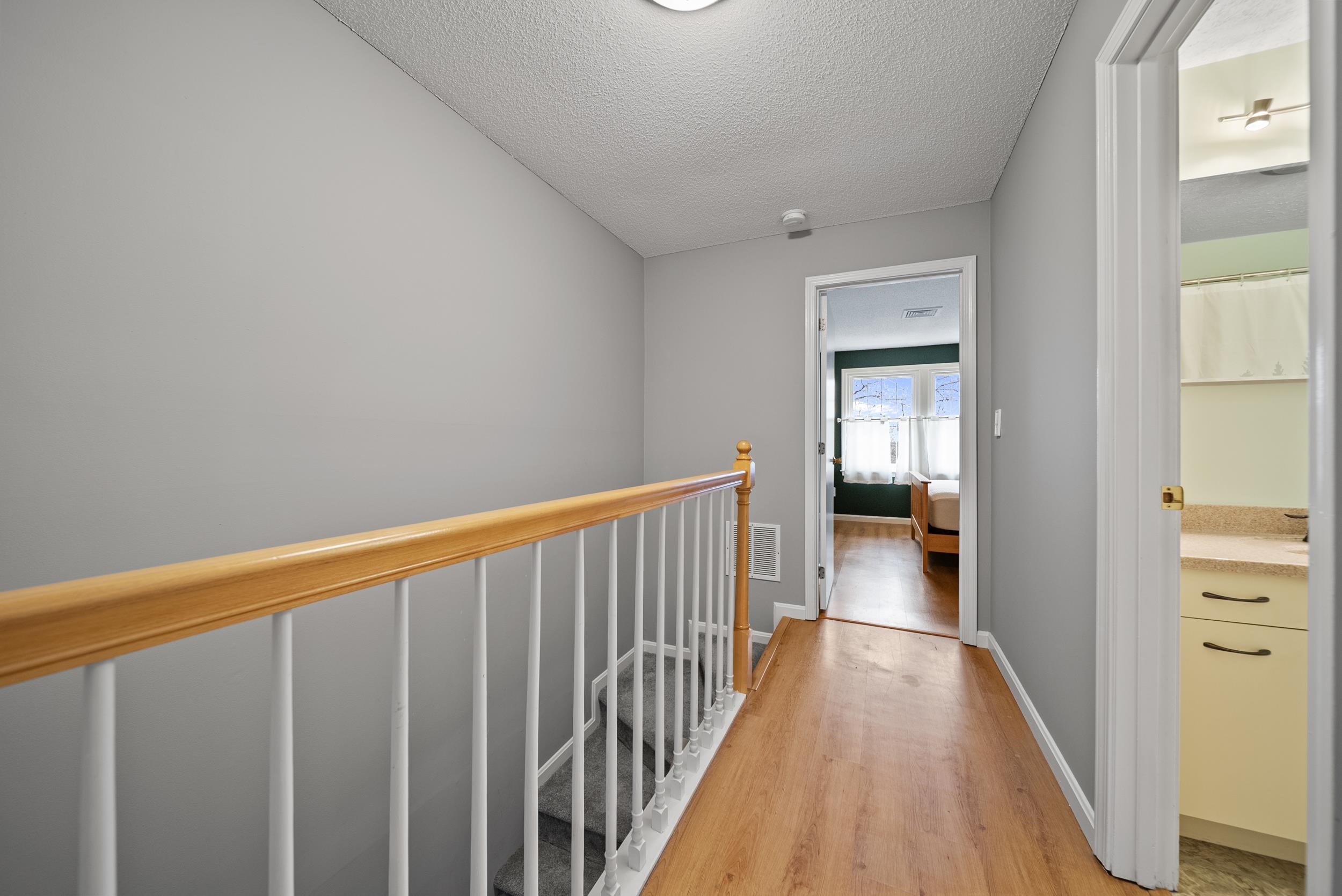 922 fox hollow Way Unit: 922