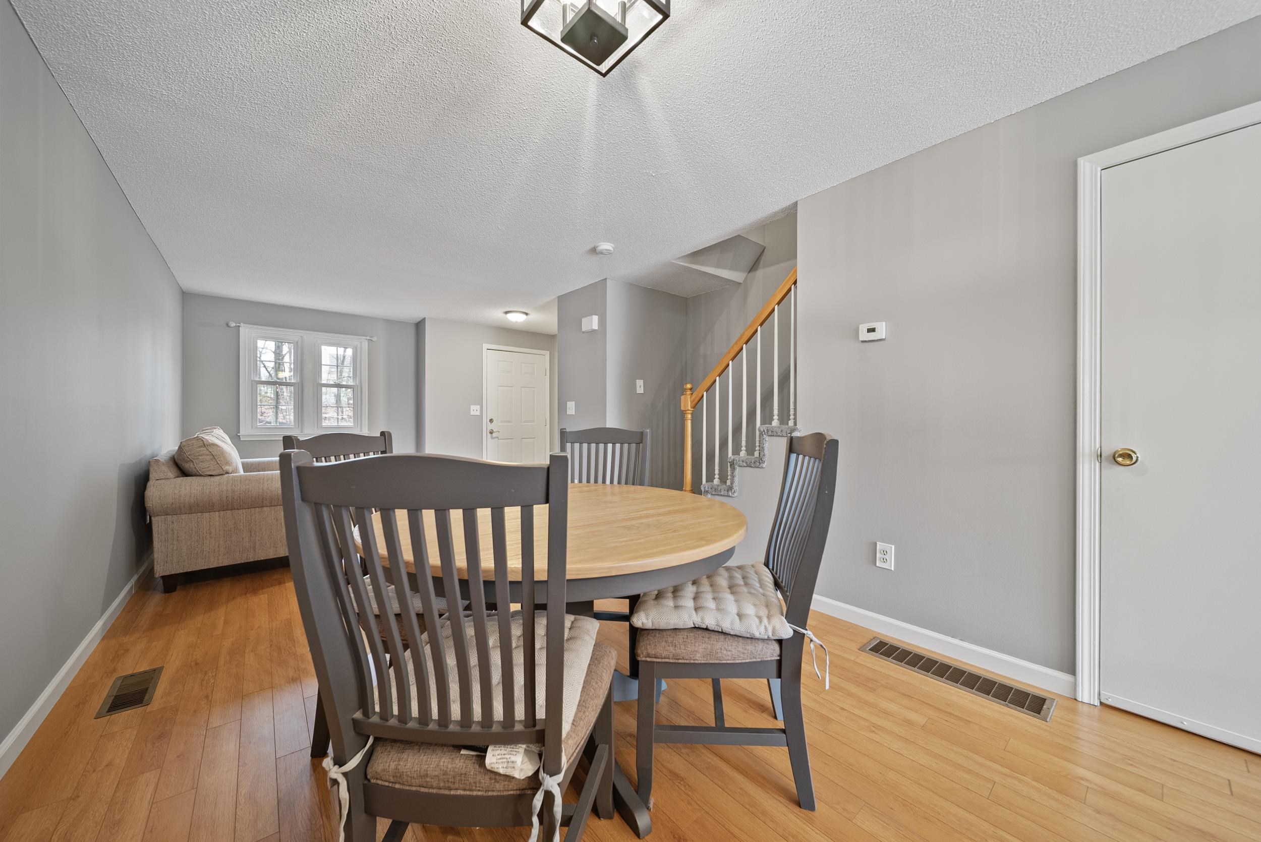 922 fox hollow Way Unit: 922