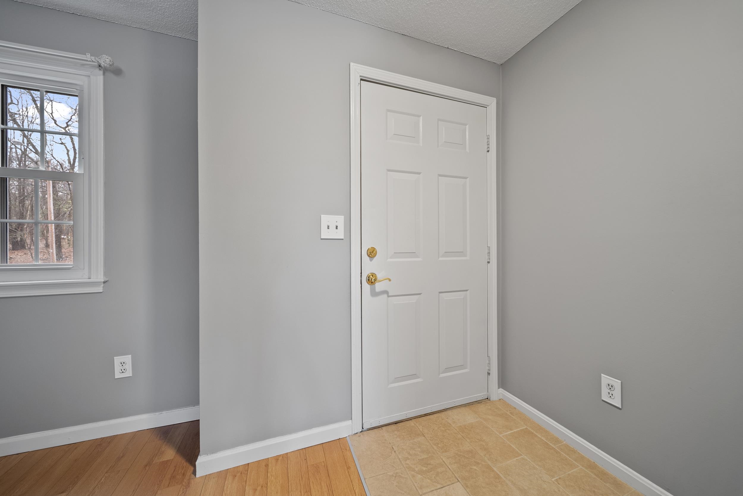 922 fox hollow Way Unit: 922