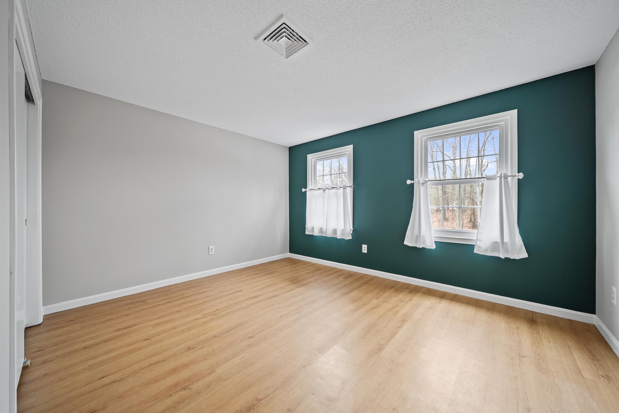 922 fox hollow Way Unit: 922