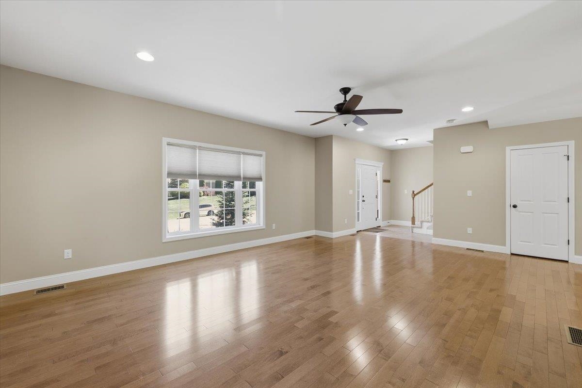 18 Hawthorne Drive