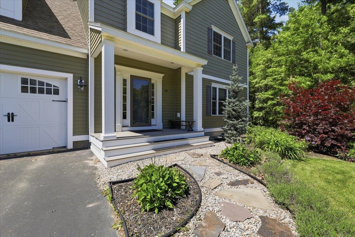 18 Hawthorne Drive