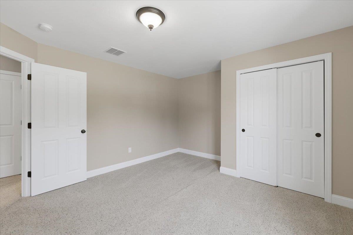 18 Hawthorne Drive