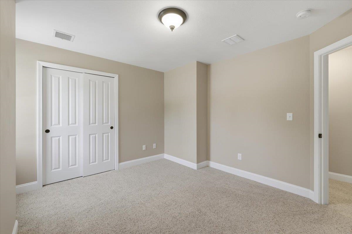 18 Hawthorne Drive