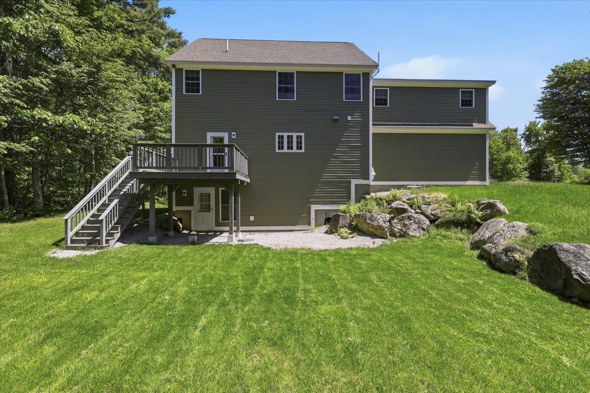 18 Hawthorne Drive