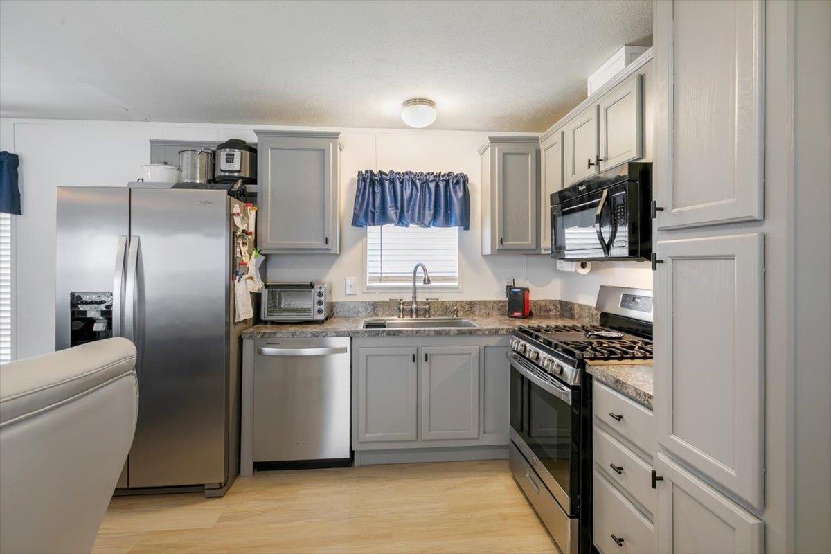 30 Kendall Pond Road Unit: 90