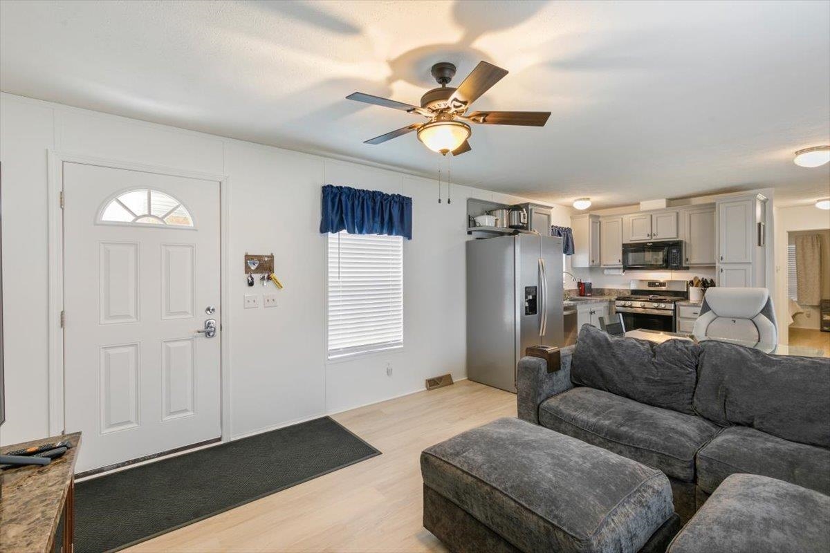30 Kendall Pond Road Unit: 90