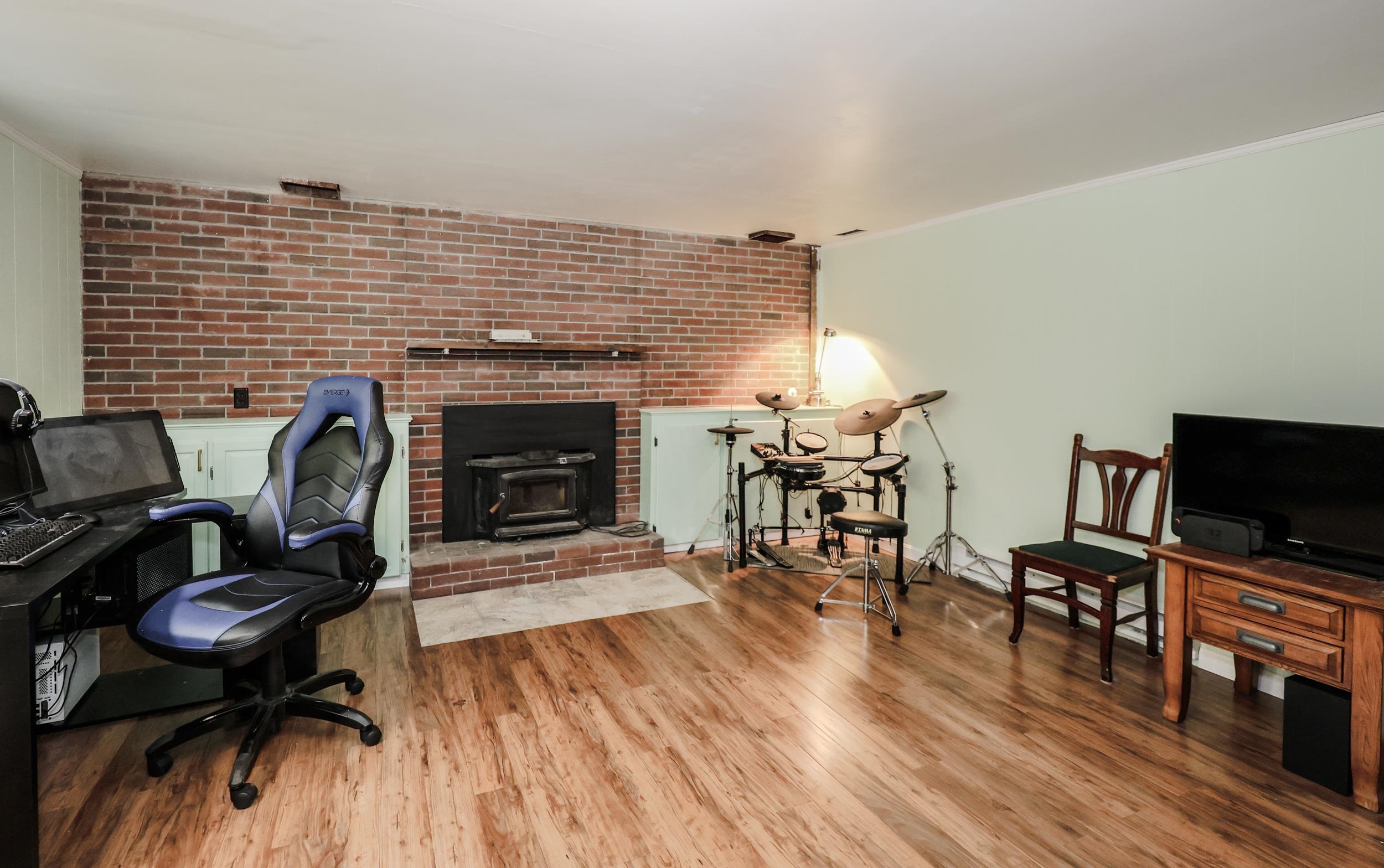 113 Currier Avenue